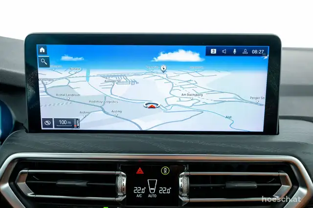 BMW X3 view 11