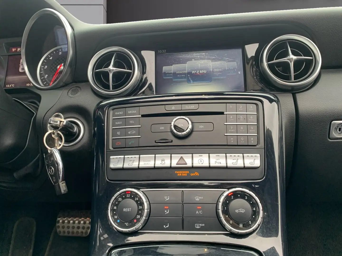 Mercedes-Benz SLC 200 SLC 200 Grau - 2