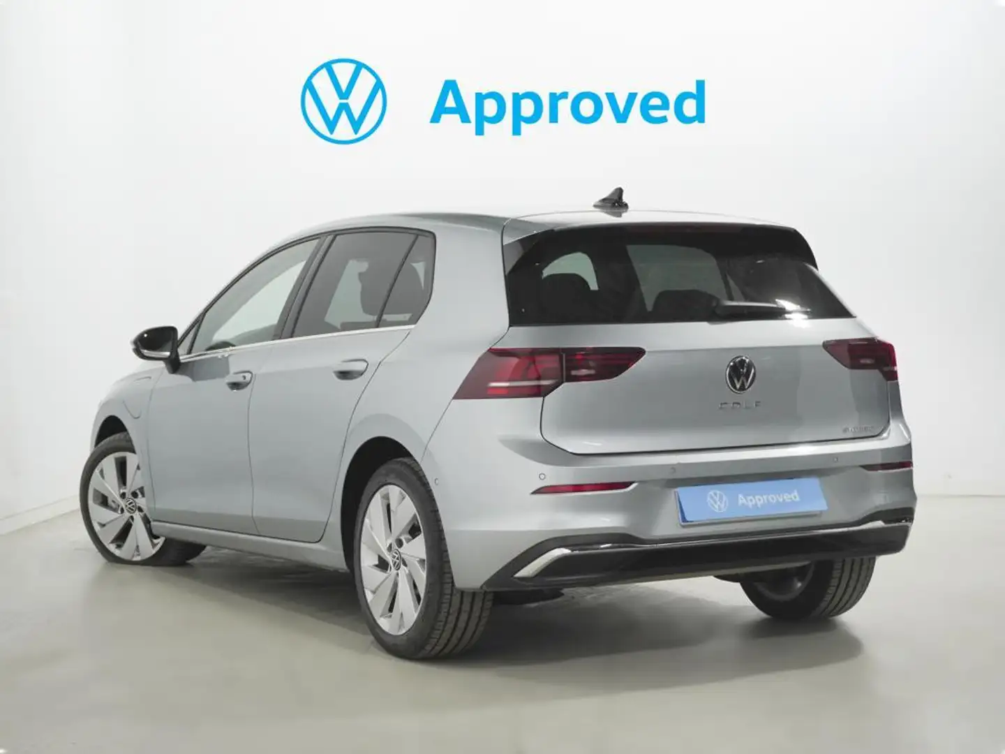 Volkswagen Golf 1.5 TSI eHybrid Style DSG6 150kW Plateado - 2