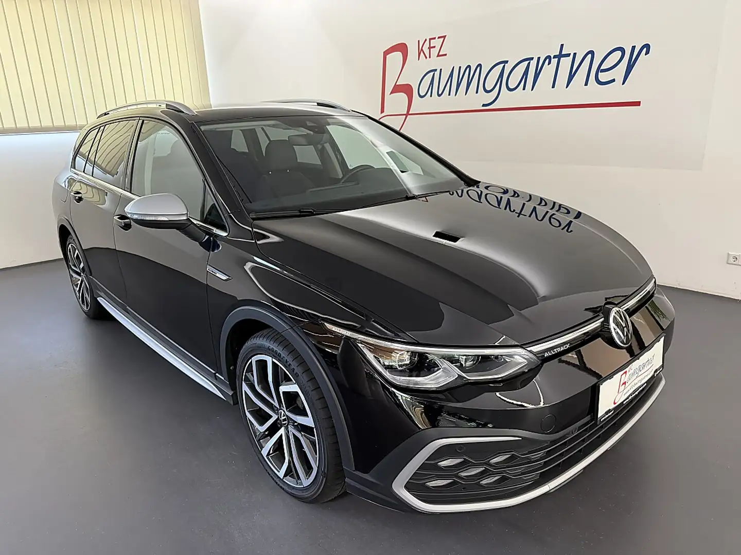 Volkswagen Golf Variant Golf 8 Variant Alltrack 2,0TDI DSG 4MOTION *Mat... Schwarz - 1