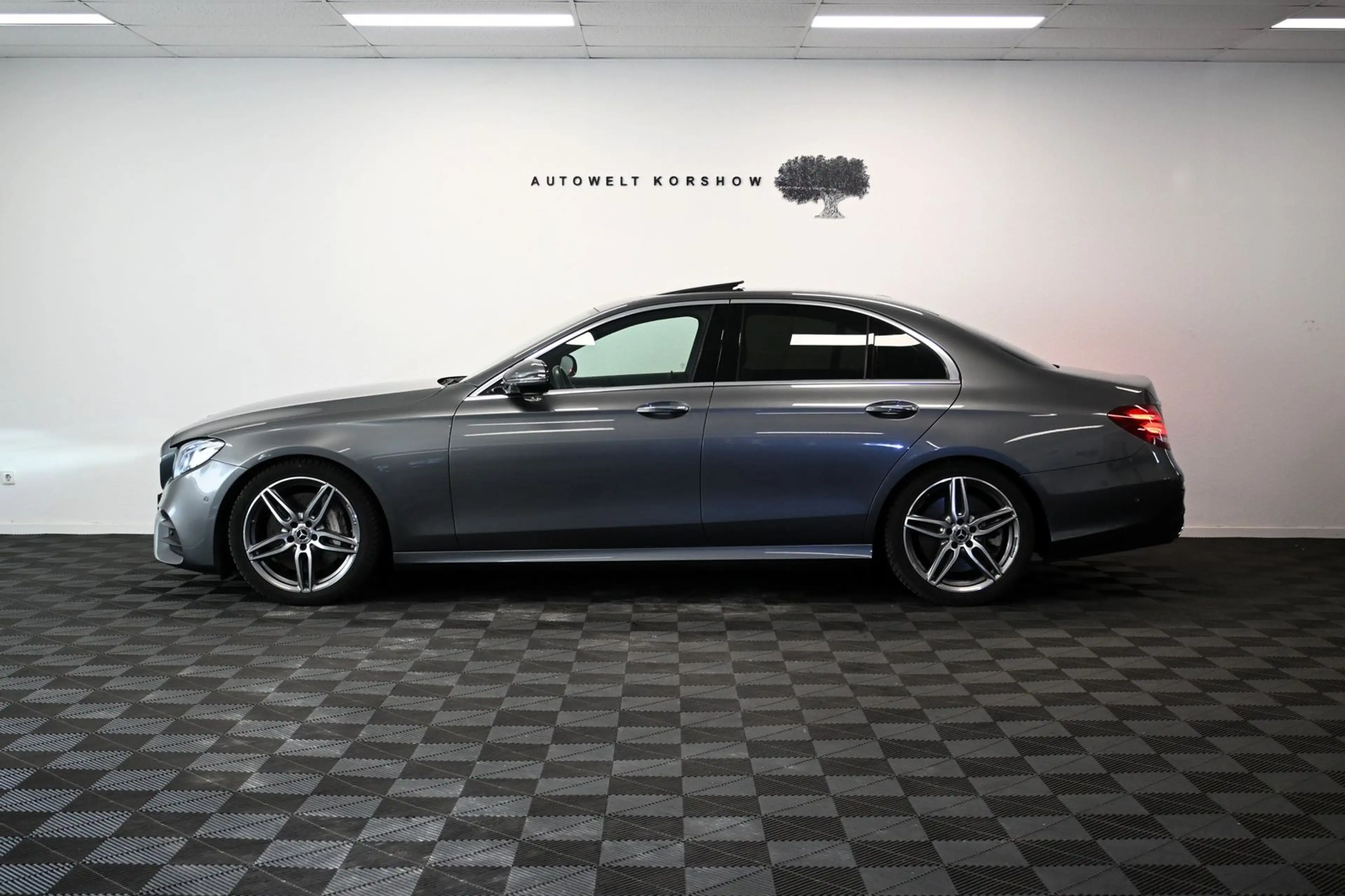 Mercedes-Benz E 450 4M AMG LINE *M-BEAM*HUD*S-DACH*360°*BURMES — photo 7