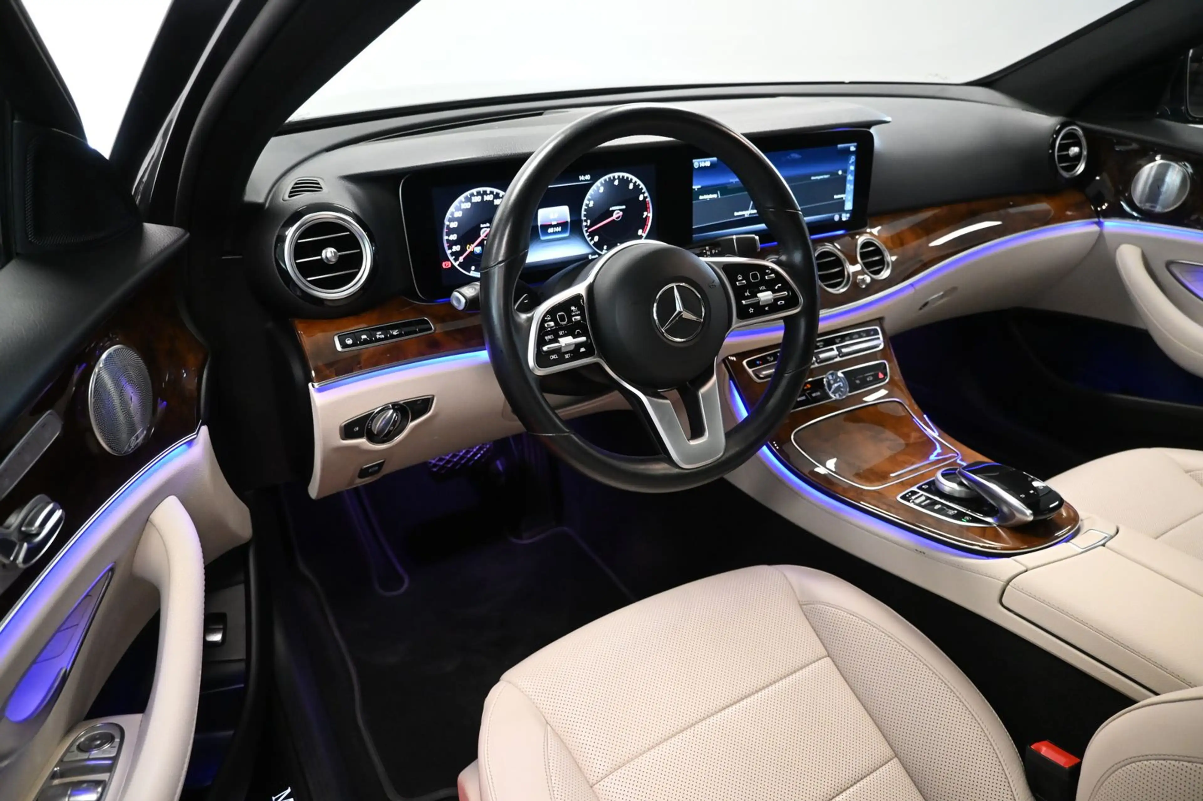 Mercedes-Benz E 450 4M AMG LINE *M-BEAM*HUD*S-DACH*360°*BURMES — photo 15