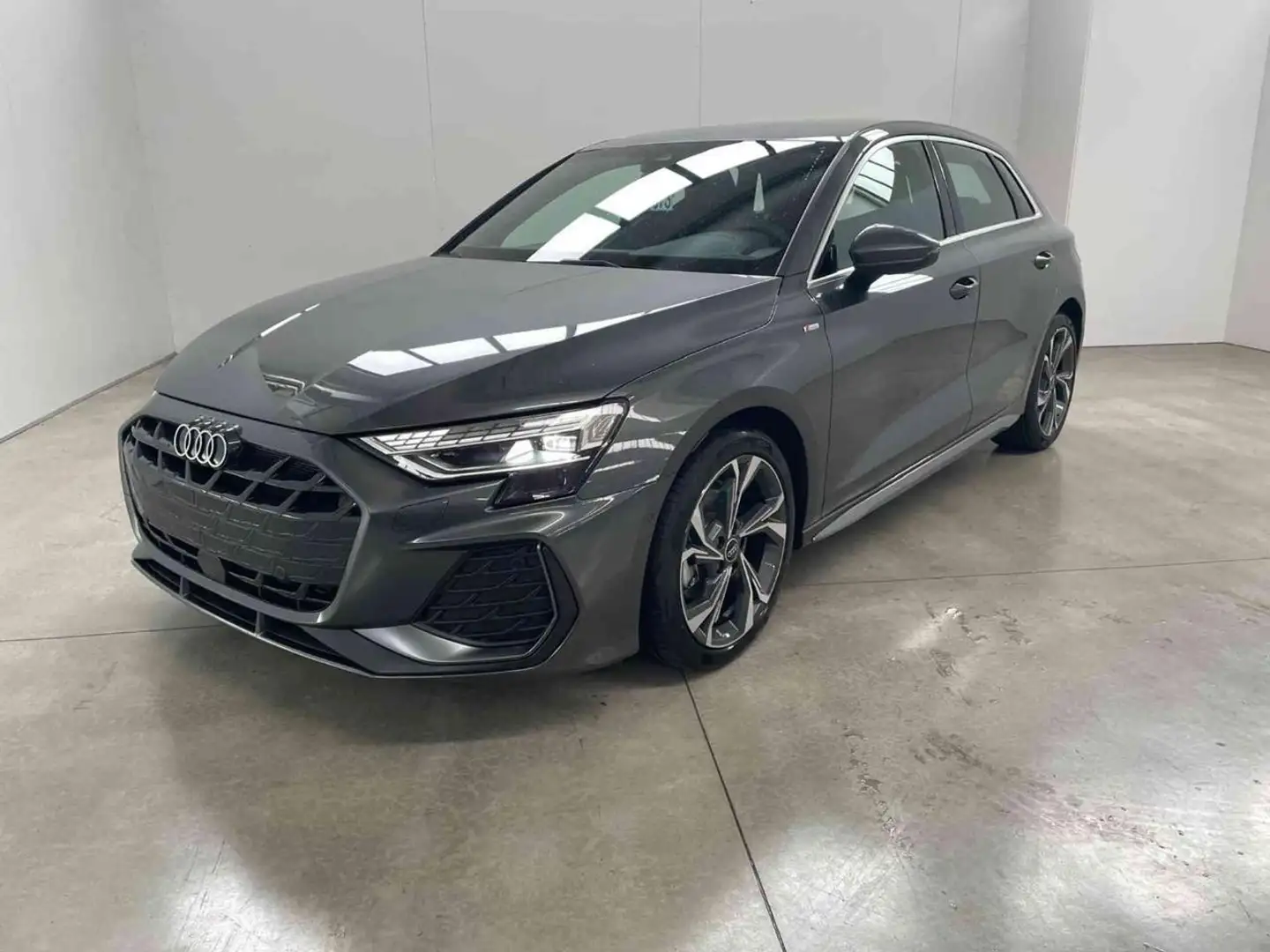 Audi A3 SPB 35 TDI S tronic S line edition #TAN 5,95% Grijs - 1