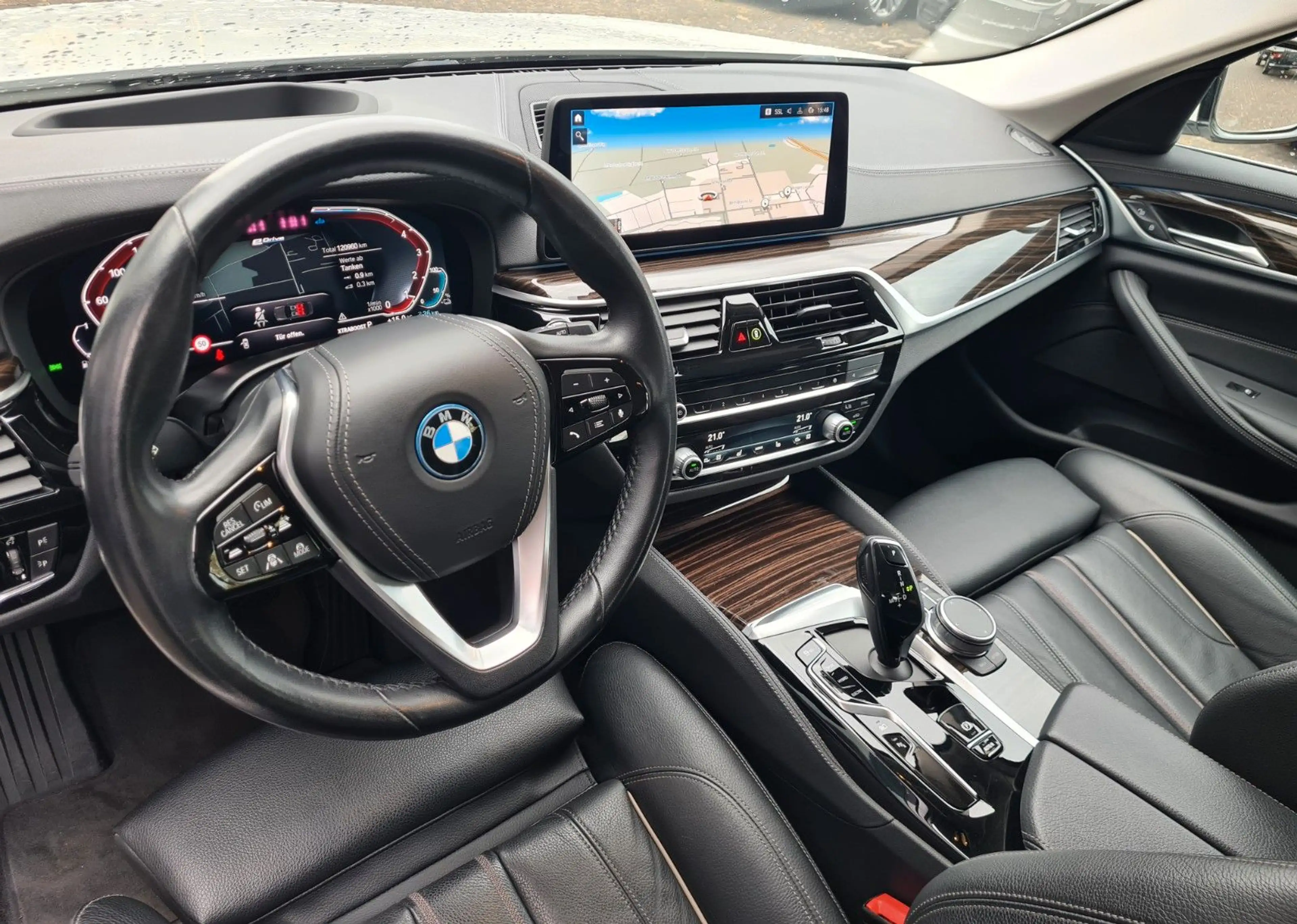 BMW 530 e xDrive Luxury Line - DriAssPro - HUD - — photo 10