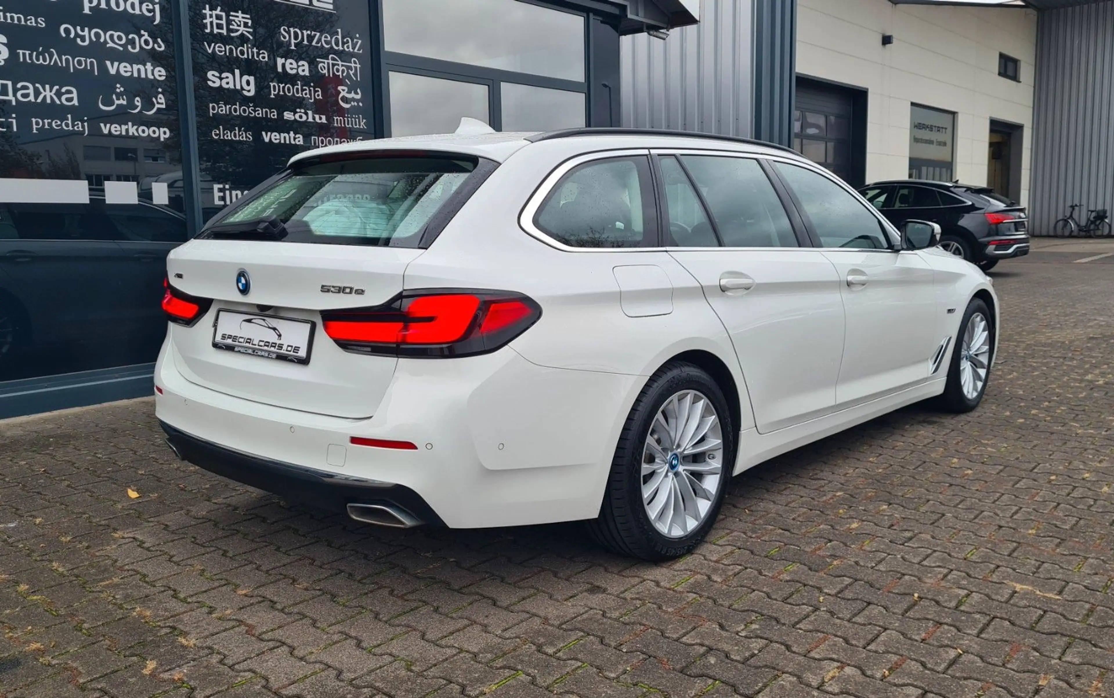 BMW 530 e xDrive Luxury Line - DriAssPro - HUD - — photo 8