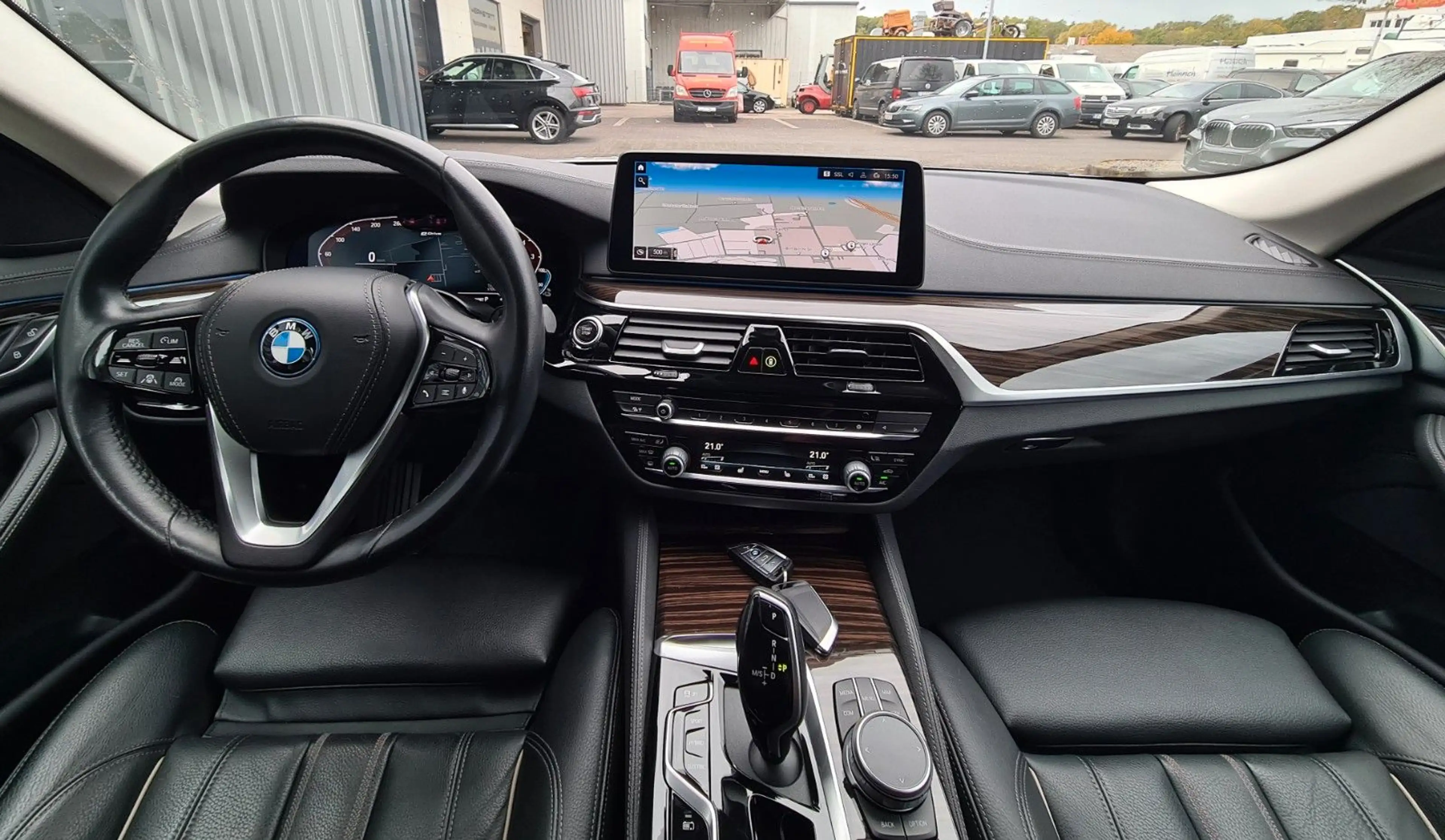 BMW 530 e xDrive Luxury Line - DriAssPro - HUD - — photo 11