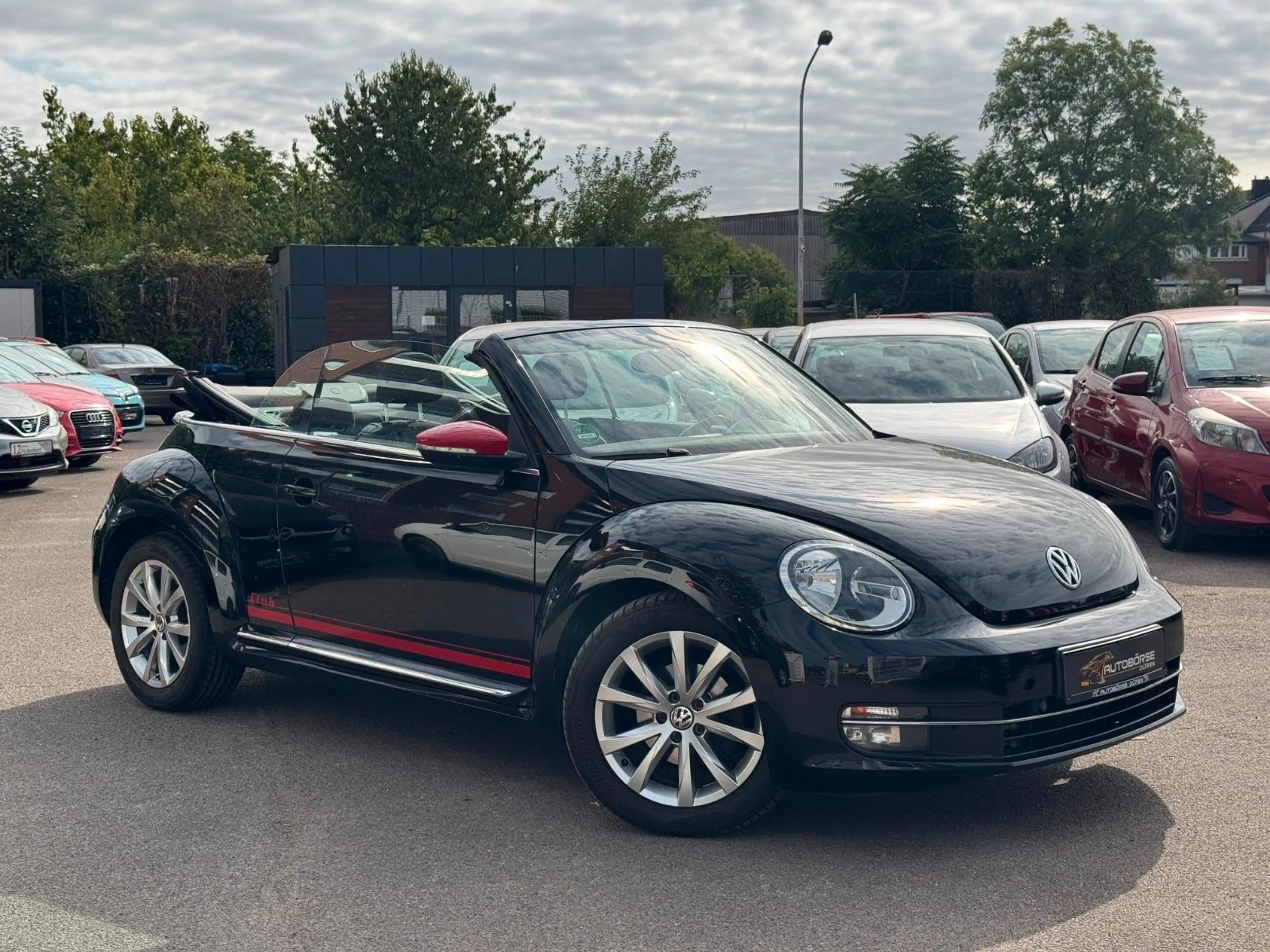 Volkswagen Beetle Cabriolet Club BMT SHZ/PDC/Sportpacket — photo 8