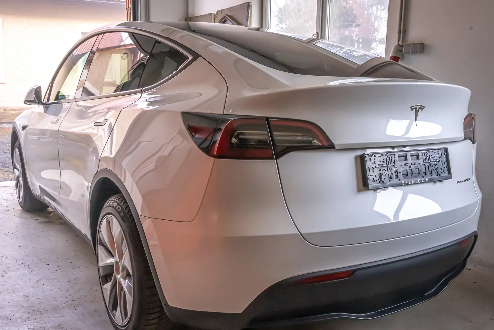 Tesla Model Y Model+Y+Long+Range+AWD+75kWh Weiß - 2