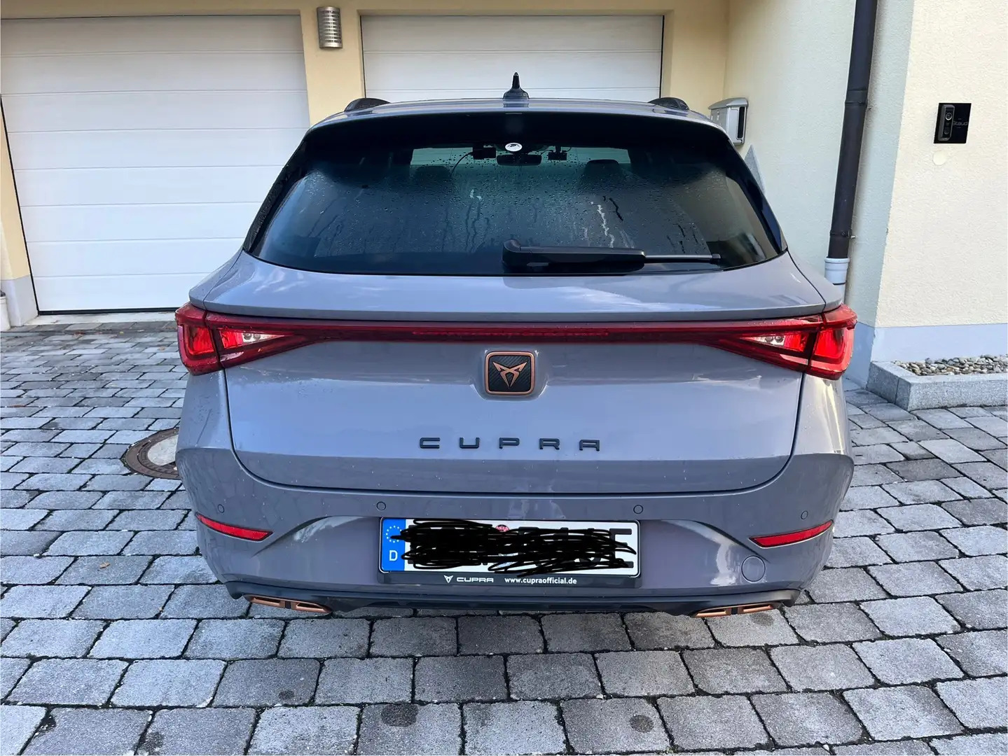 CUPRA Leon Sportstourer 1.4 e-Hybrid (180 kW System) - 2