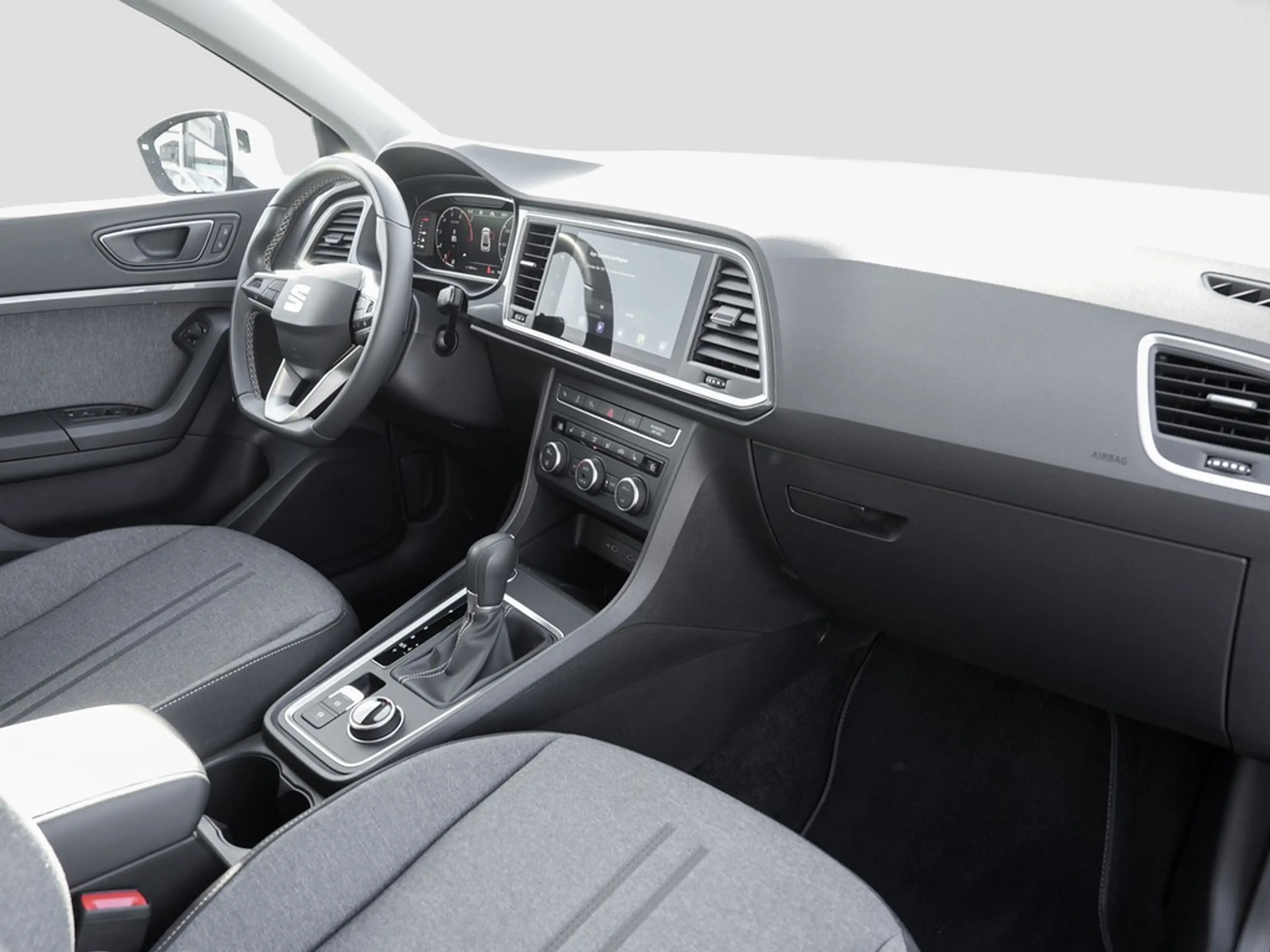 SEAT Ateca 1.5 TSI DSG Style /Navi/LED/Full-Link/DAB+ — photo 9