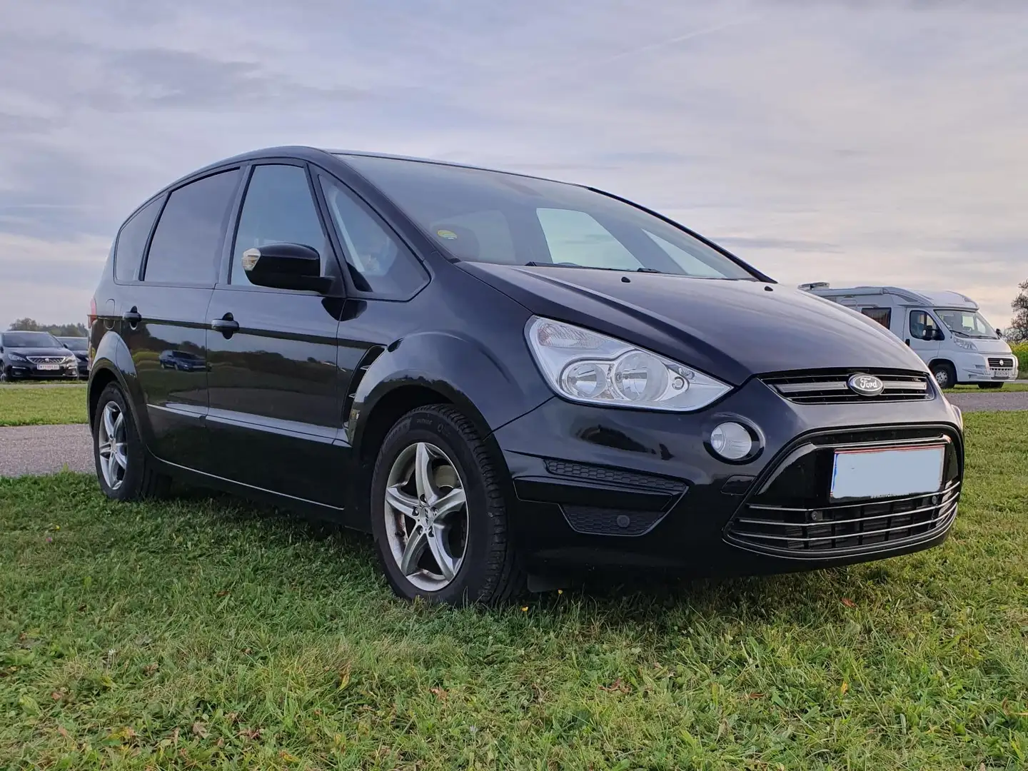 Ford S-Max S-MAX Trend 2,0 TDCi DPF Trend Schwarz - 1