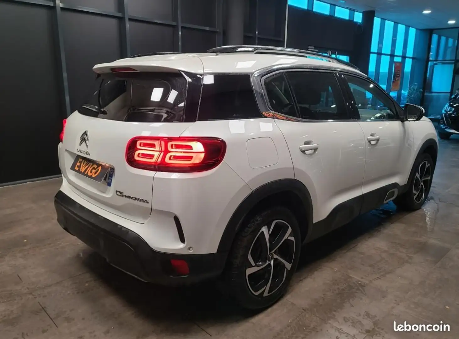 Citroen C5 Aircross Citroën 1.6 180ch SHINE PACK EAT8 Moteur  Blanc - 2
