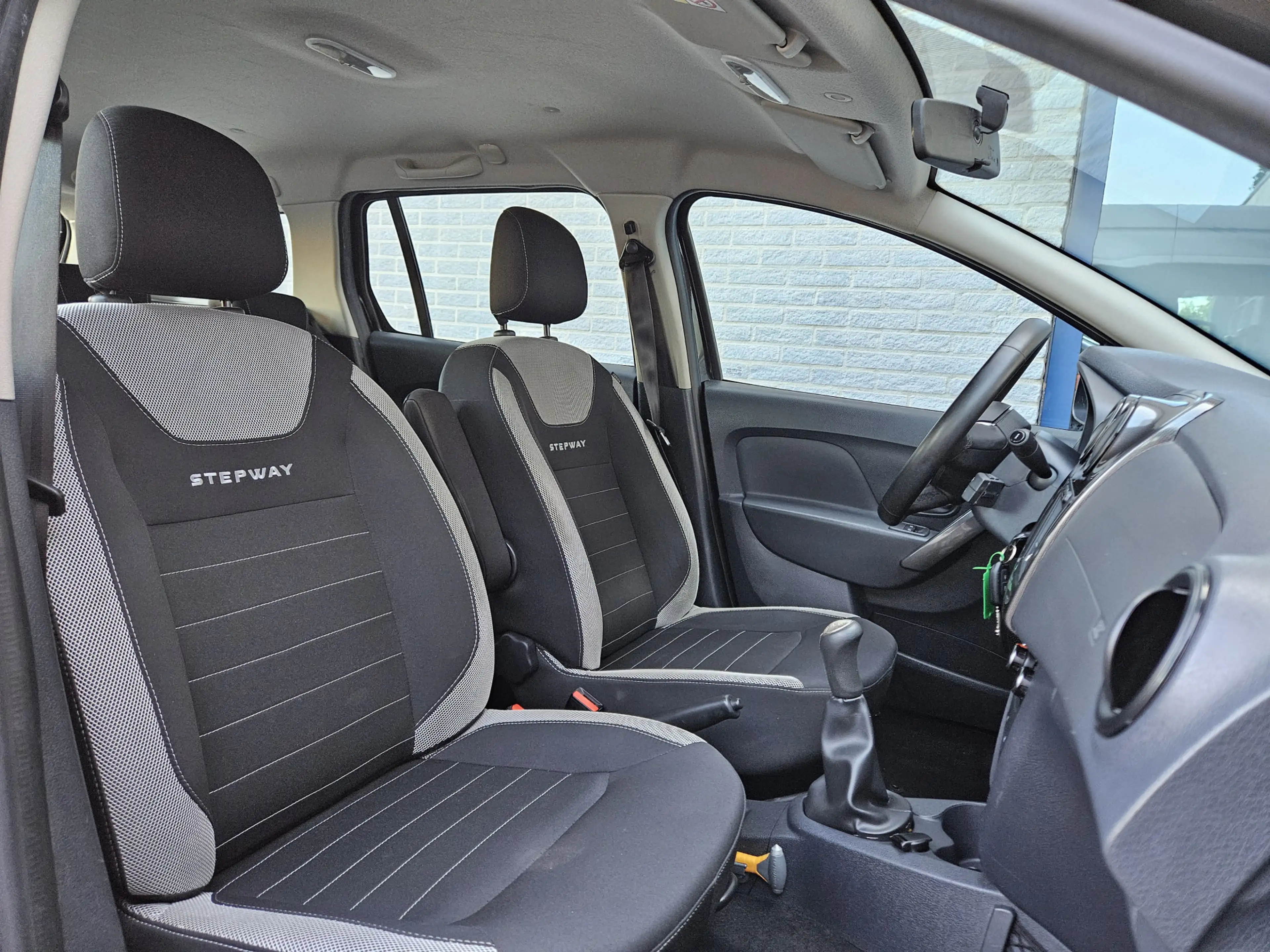 Dacia Logan MCV 0.9 TCe Stepway Inclusief Afleveringskosten — photo 17