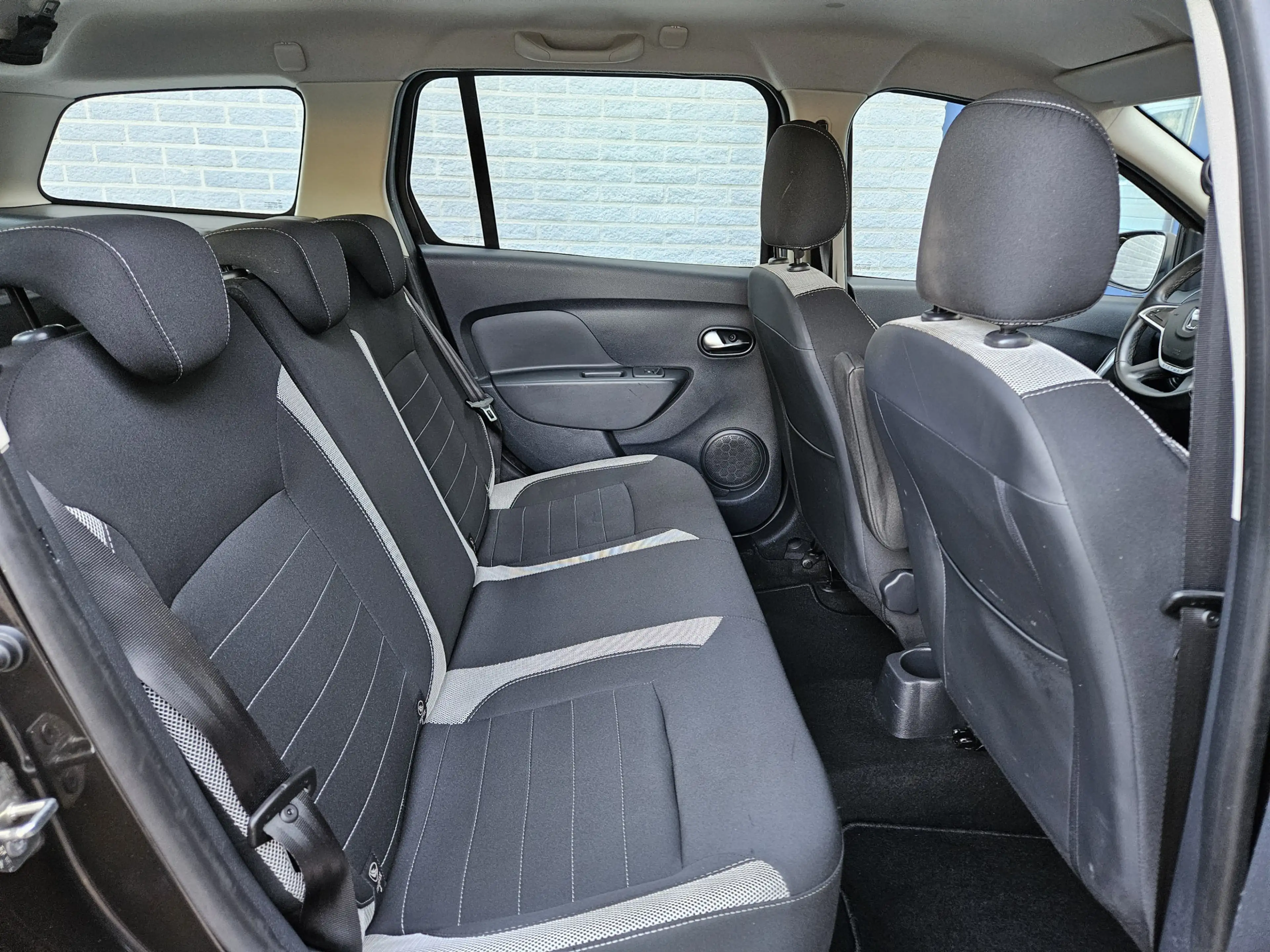 Dacia Logan MCV 0.9 TCe Stepway Inclusief Afleveringskosten — photo 18