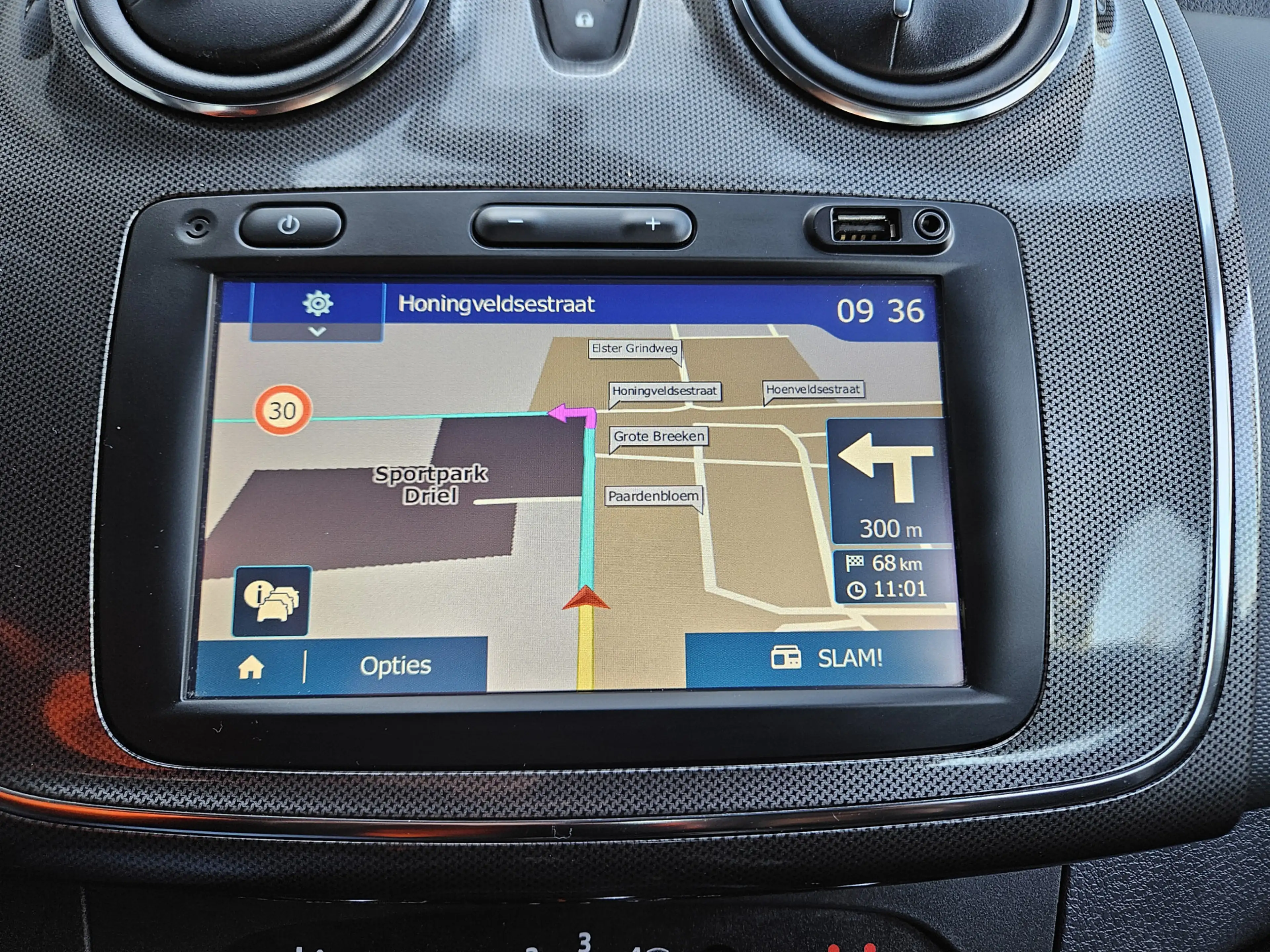 Dacia Logan MCV 0.9 TCe Stepway Inclusief Afleveringskosten — photo 14