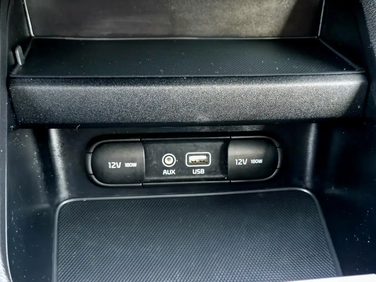 Kia Forte снимка Kia Forte