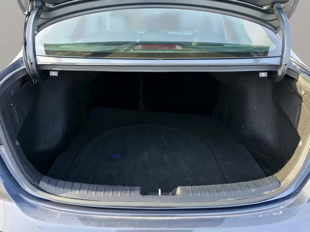 Kia Forte снимка Kia Forte