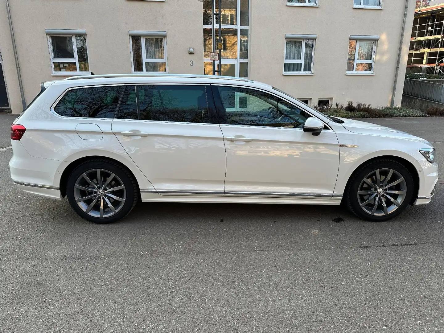 Volkswagen Passat Variant Passat Variant 2.0 TDI SCR 4Motion DSG (BMT)Comfor Weiß - 2