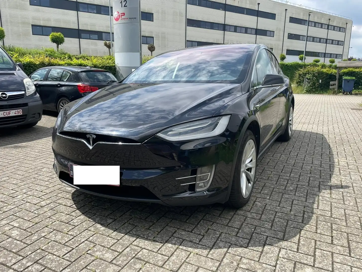 Tesla Model X 7 places +super chargeur gratuit à VIE Schwarz - 2