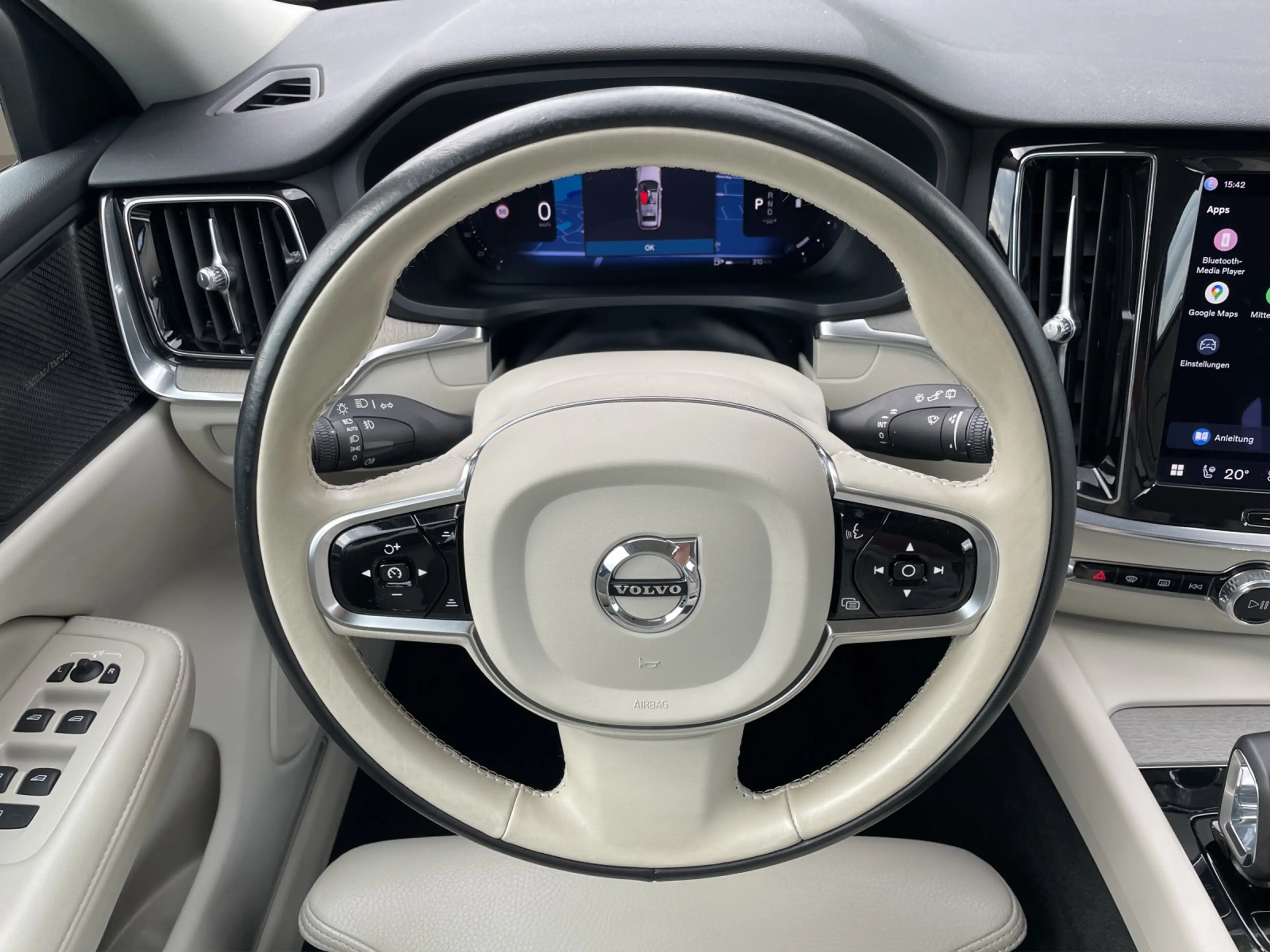 Volvo V60 Cross Country B4 AWD Plus AHK LED NAVI H&K — photo 9