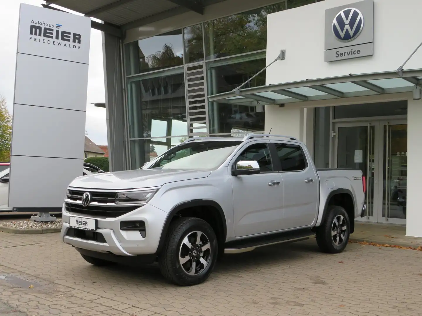 Volkswagen Amarok DC Style 2.0TDI Autom. 4Motion AHK ACC Šedá - 2