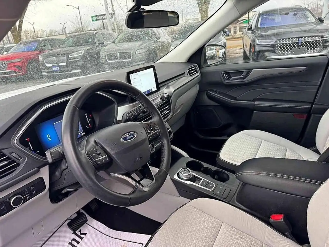 Ford Escape снимка Ford Escape