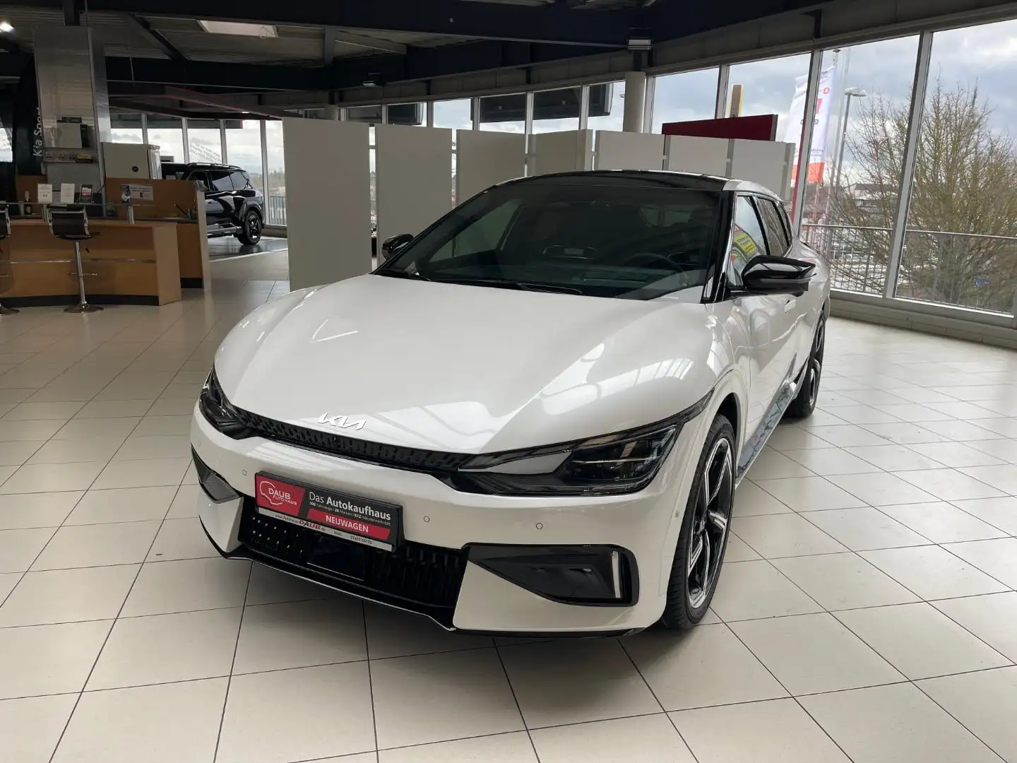 Kia EV6 77.4 AWD GT + Glasschiebedach Dt.FZG!! Weiß - 1