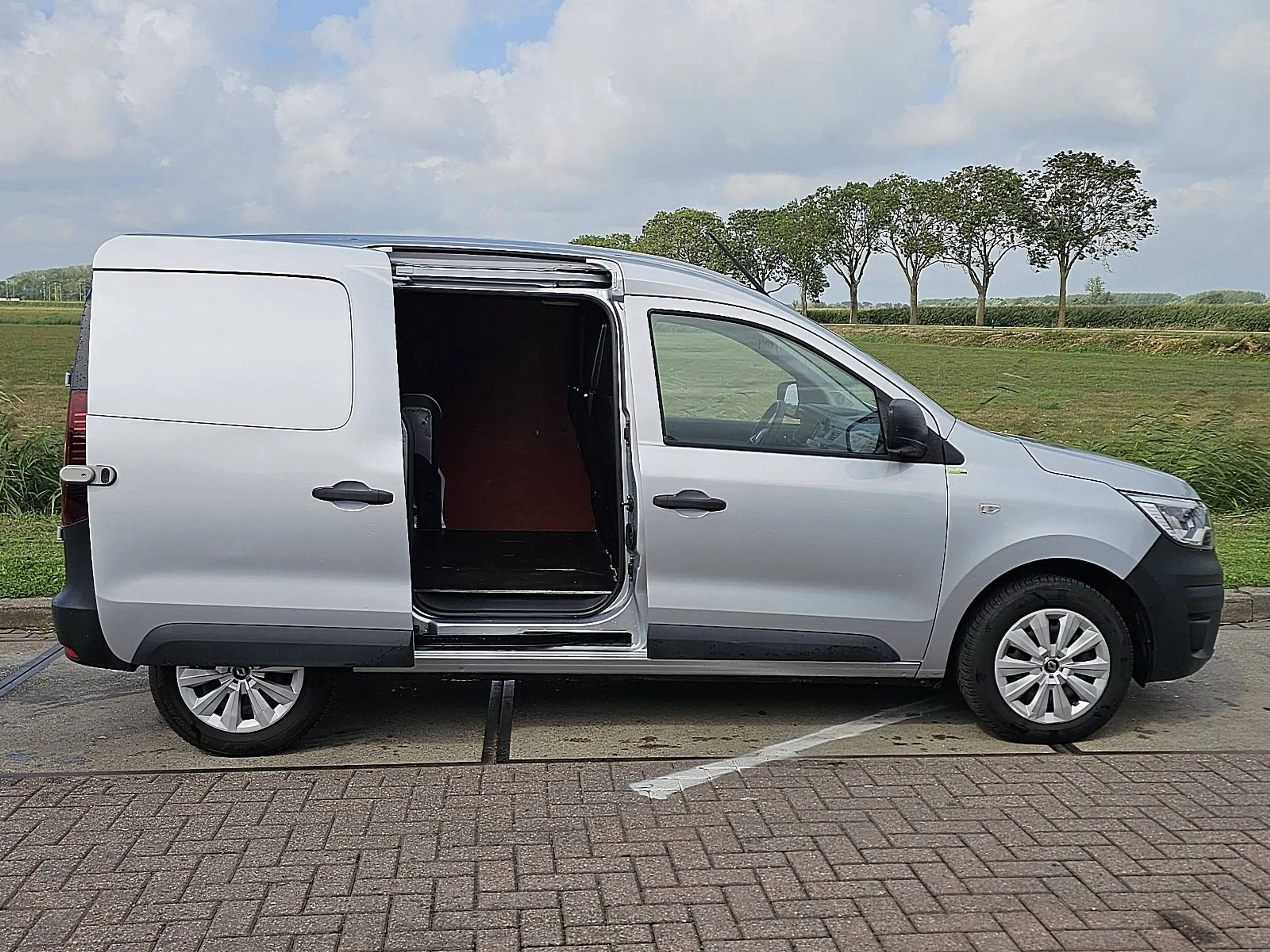 Renault Kangoo 1.5 DCI 95 COMFORT — photo 15