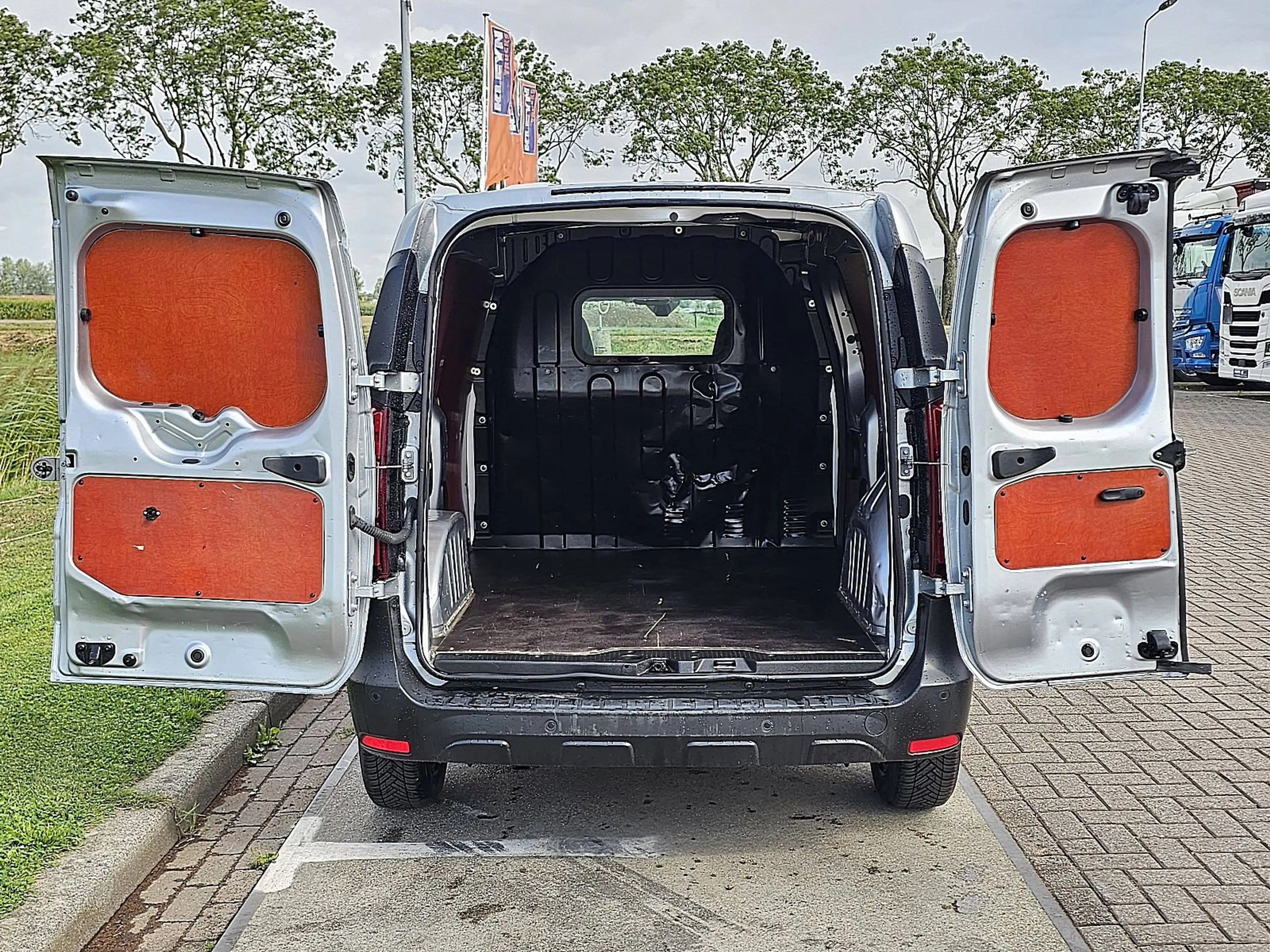 Renault Kangoo 1.5 DCI 95 COMFORT — photo 14