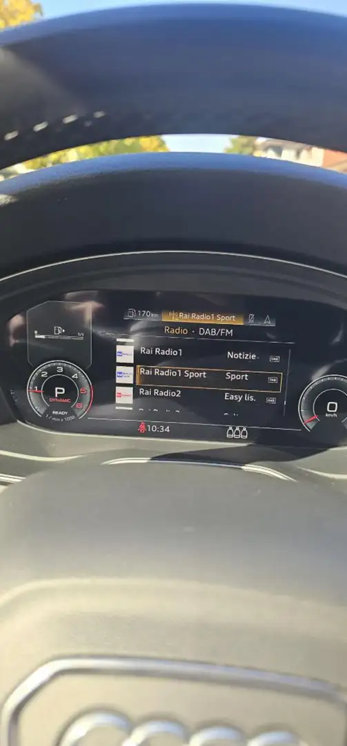 Audi A4 Avant 35 TDI/163 CV S tronic S line edition Grau - 2