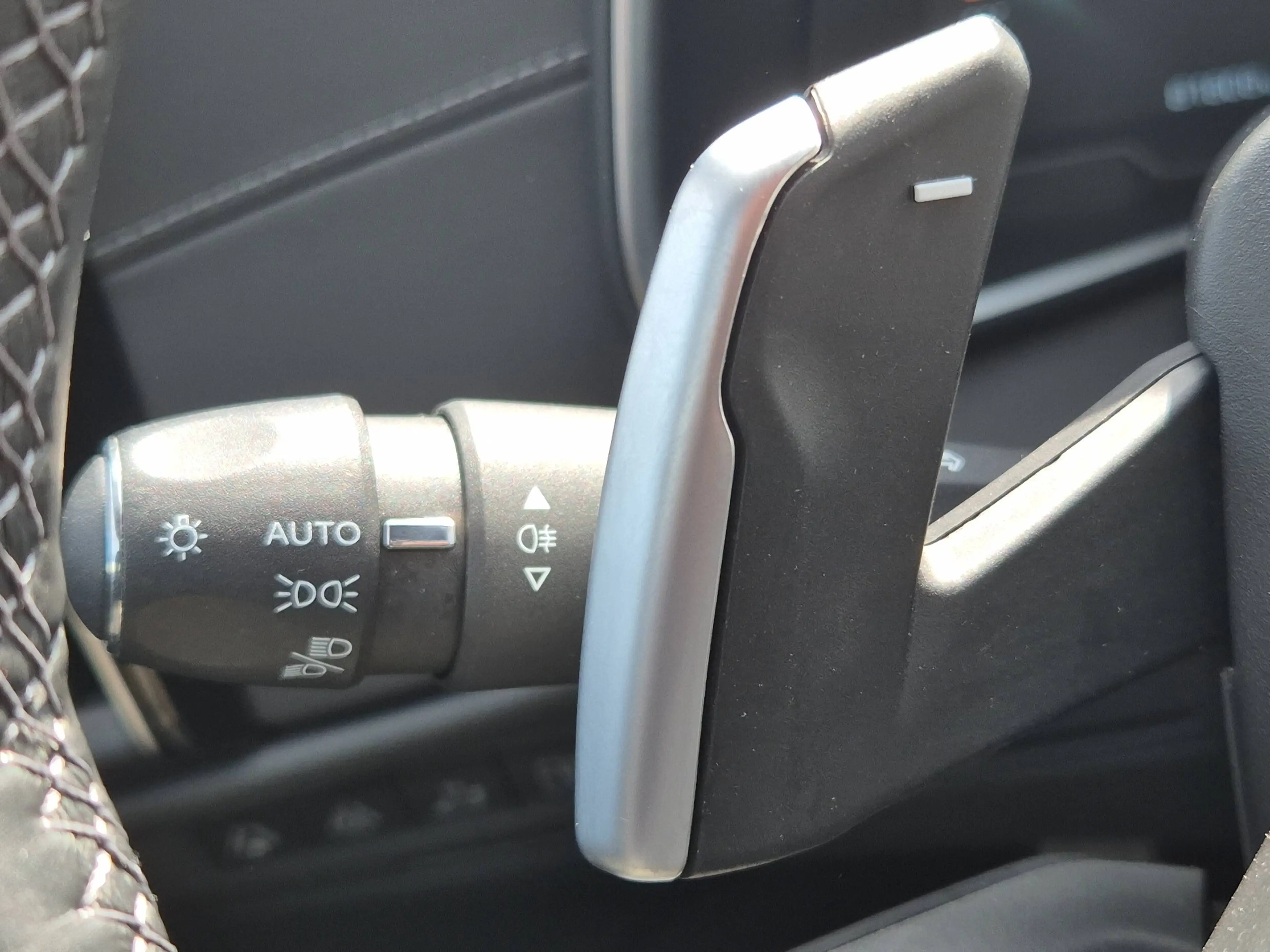 DS Automobiles DS 9 DS 9 PHEV 1.6 E-TENSE 225 Rivoli — photo 9