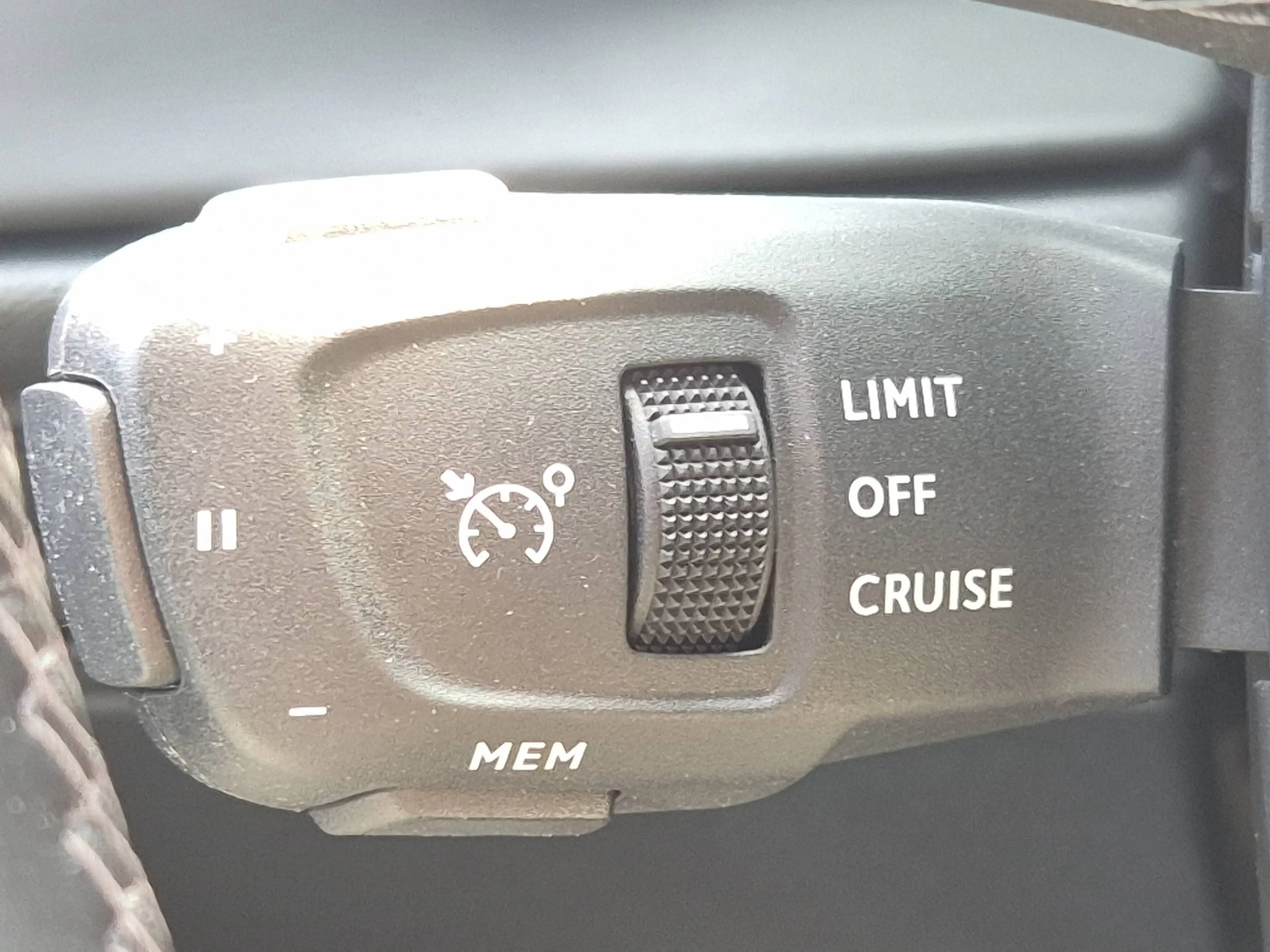 DS Automobiles DS 9 DS 9 PHEV 1.6 E-TENSE 225 Rivoli — photo 13