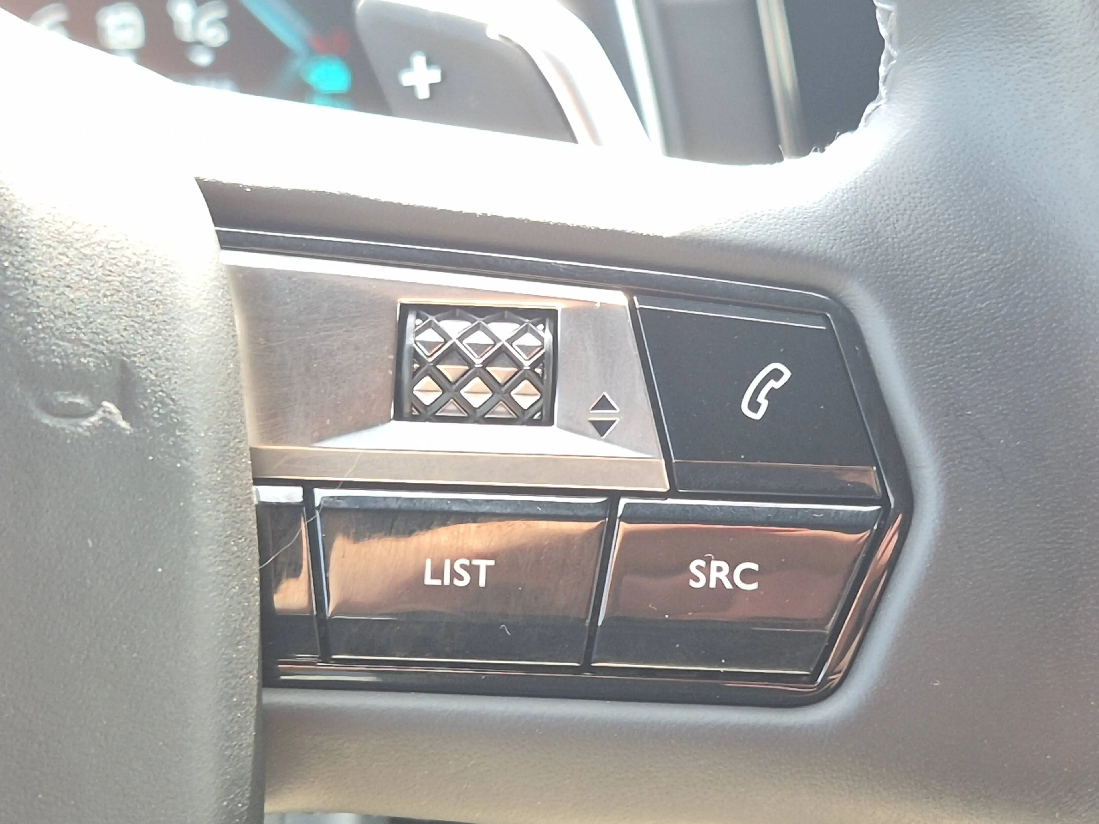 DS Automobiles DS 9 DS 9 PHEV 1.6 E-TENSE 225 Rivoli — photo 12