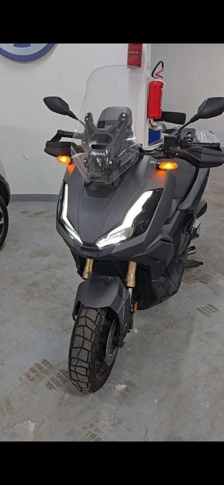 Honda ADV 350