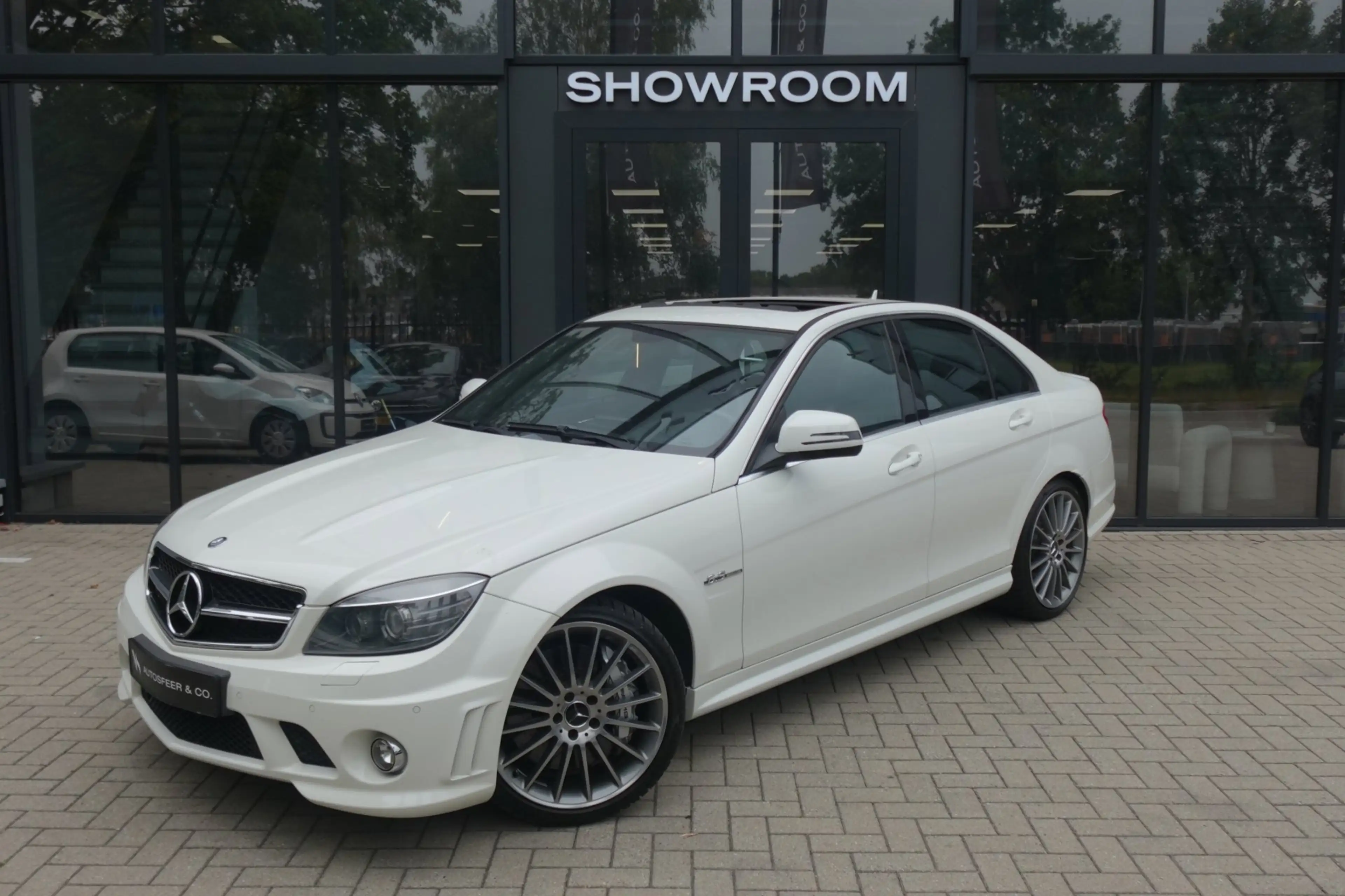 Mercedes-Benz C 63 AMG C63 PANO NAVI LEDER VOL