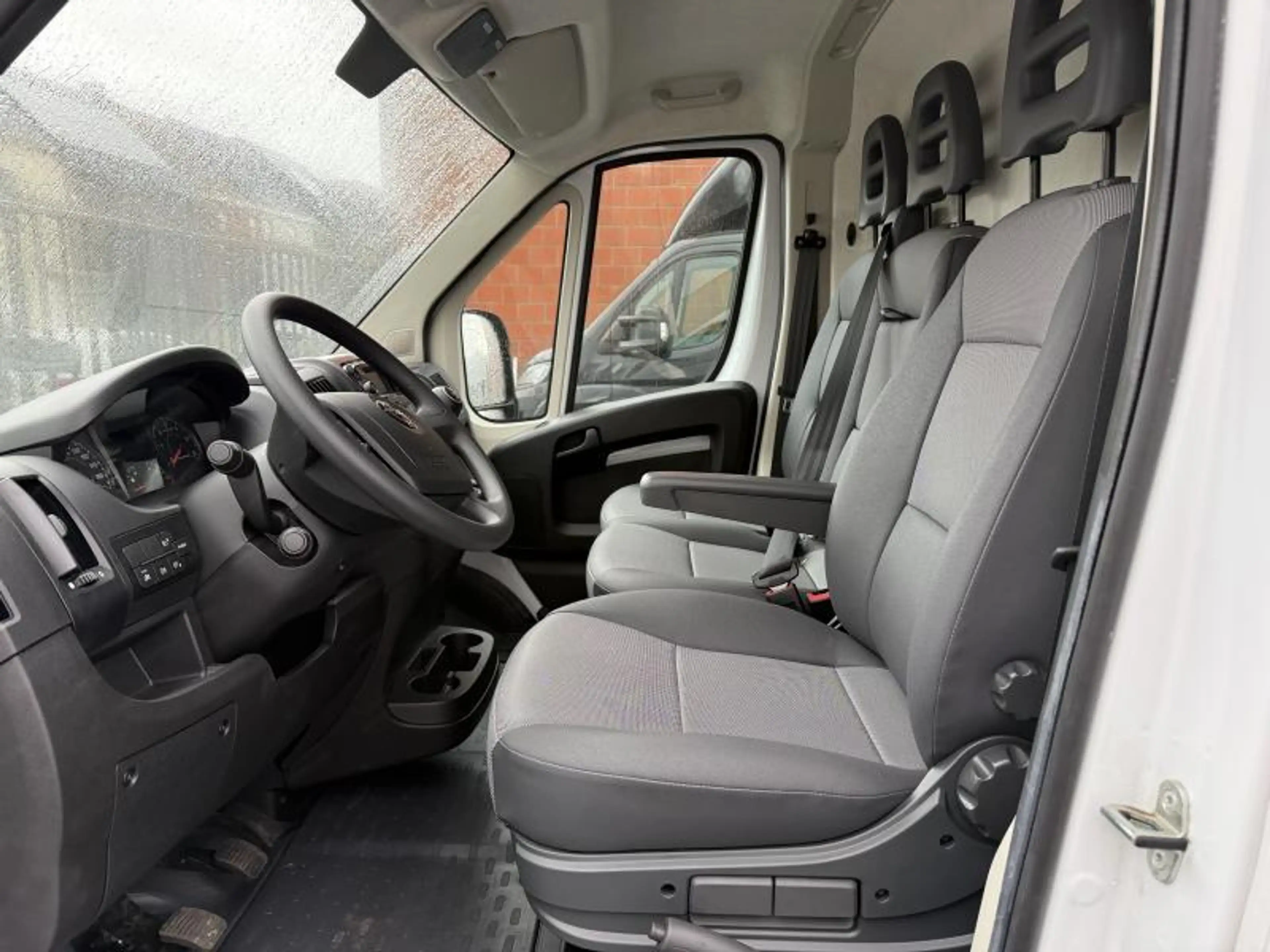 Opel Movano L3H2 — photo 12