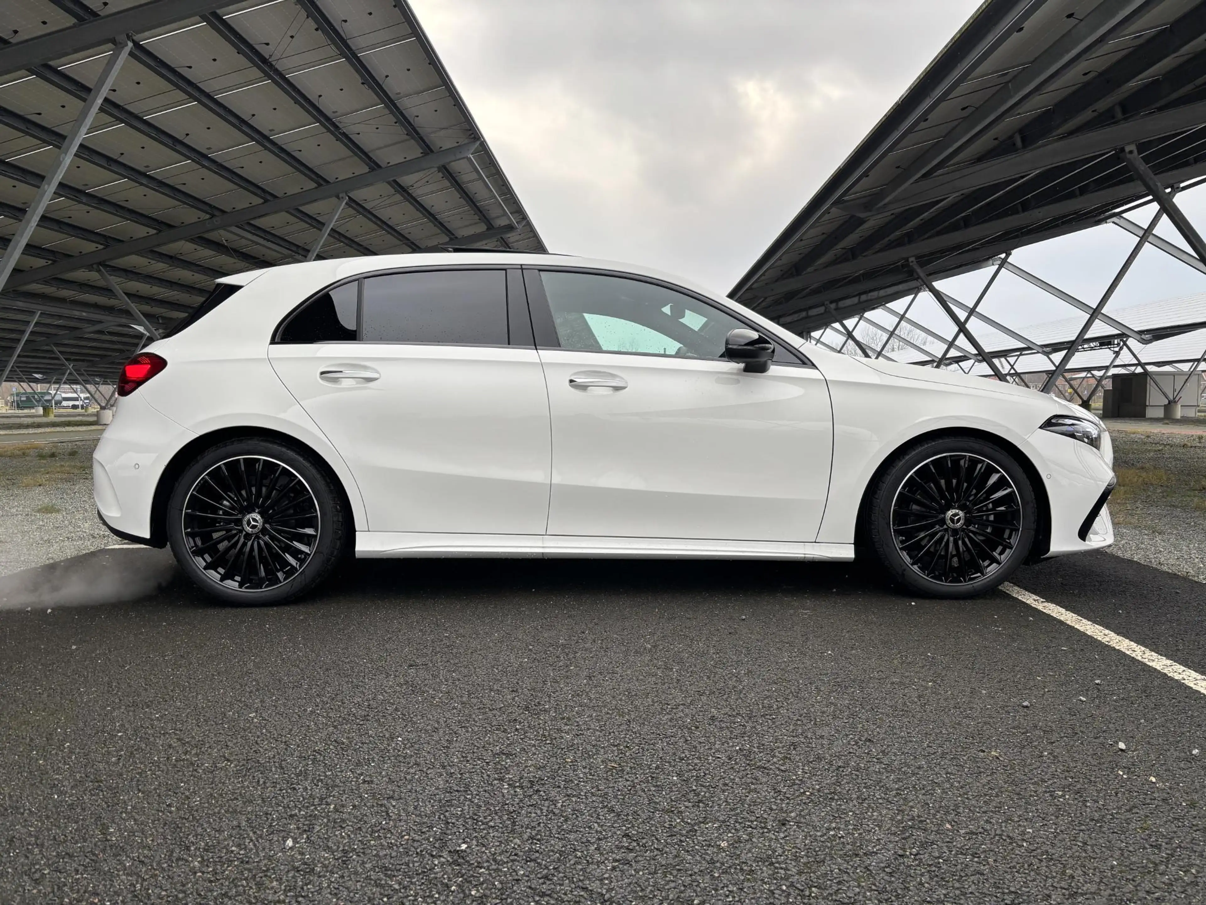 Mercedes-Benz A 180 Star Edition AMG Line | Night | Panoramadak | Mult — photo 4