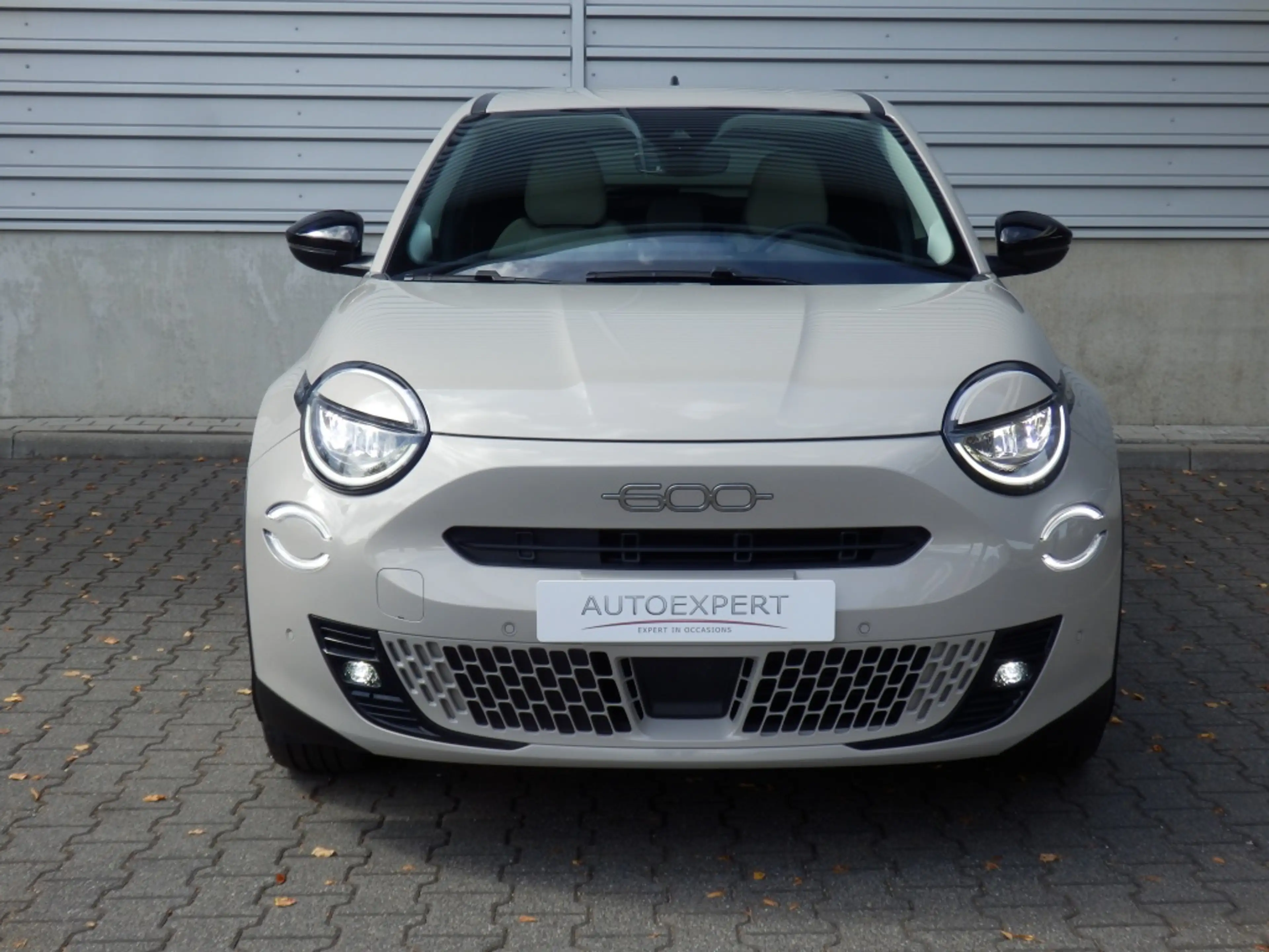 Fiat 600e La Prima 54 kWh — photo 4