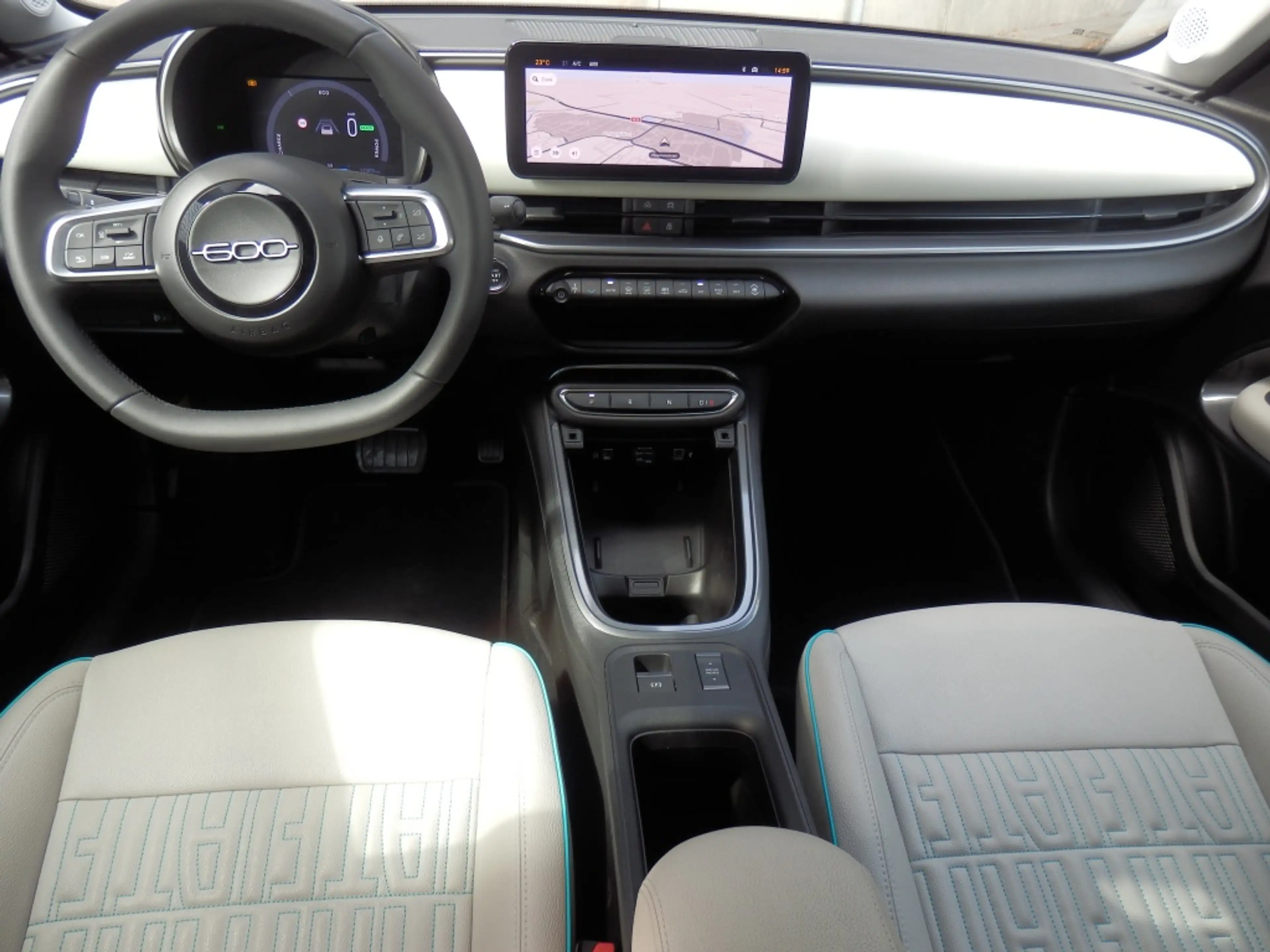 Fiat 600e La Prima 54 kWh — photo 11