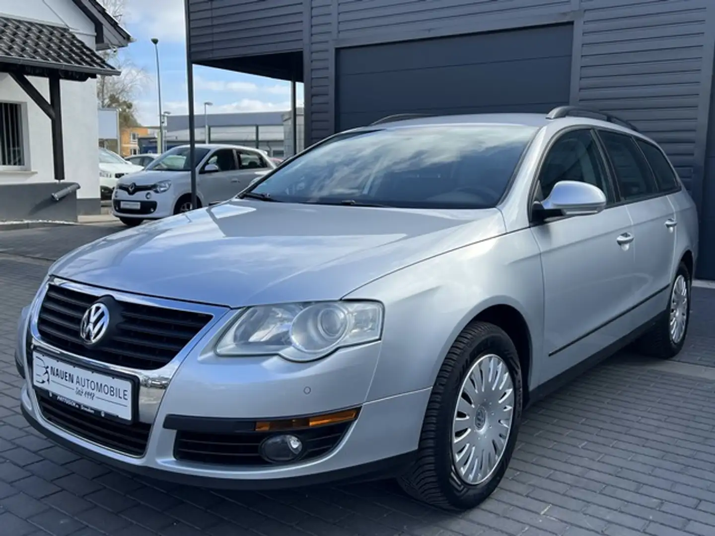Volkswagen Passat Variant 2.0 TDI DSG Trendline+Automatik+Klima+Allwetter+PD Gris - 1