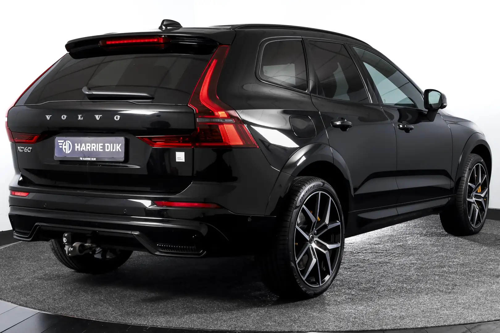 Volvo XC60 2.0 T8 Plug-in-hybrid AWD Polestar Engineered - Fa Noir - 2