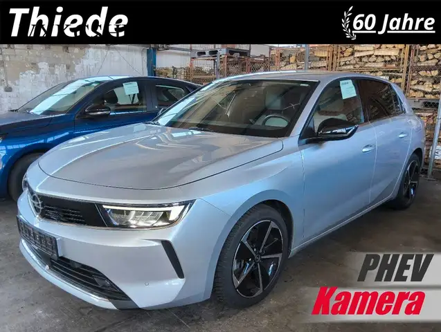Opel Astra main image