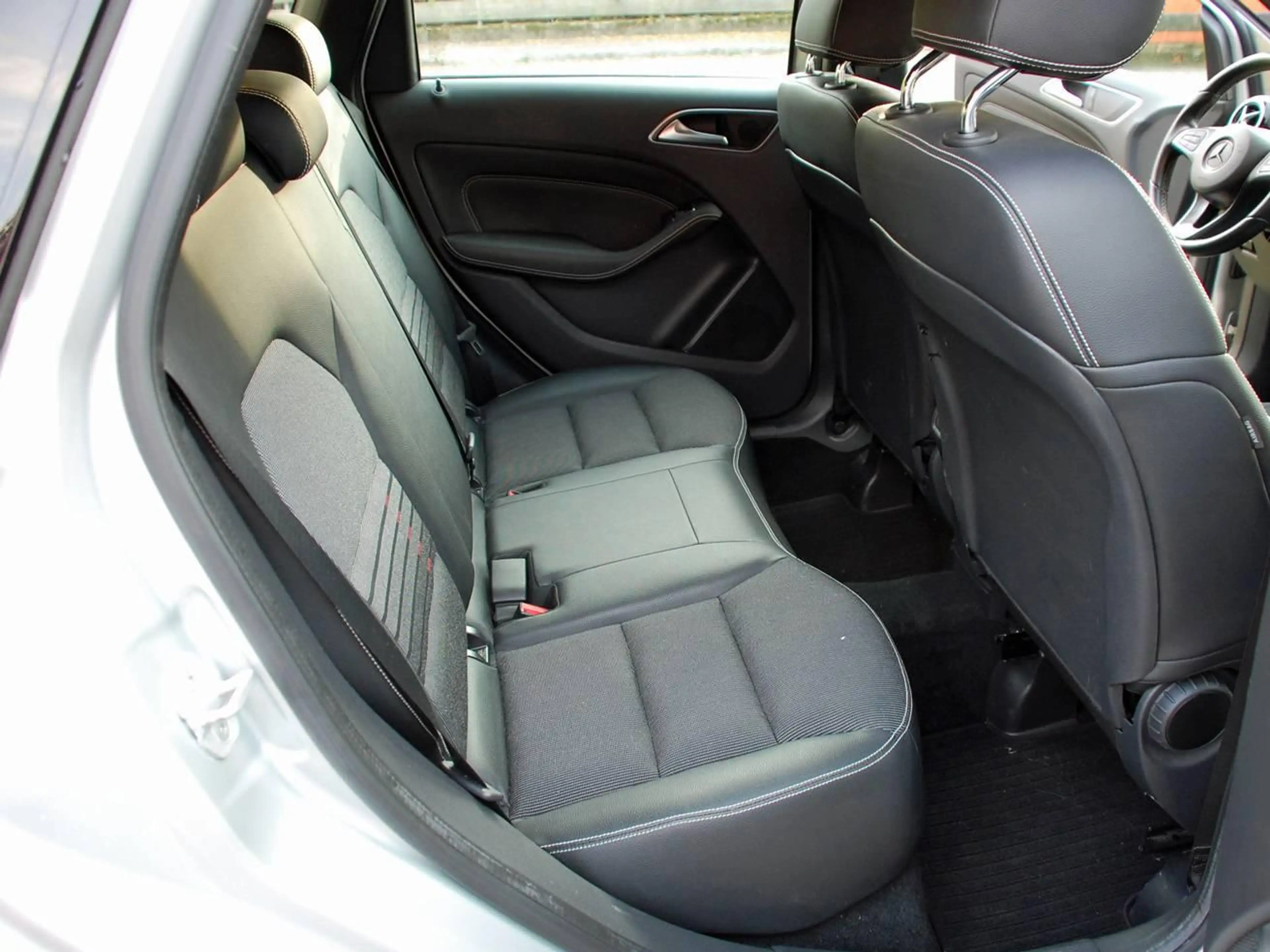 Mercedes-Benz B 180 B 180 (246.242) — photo 14