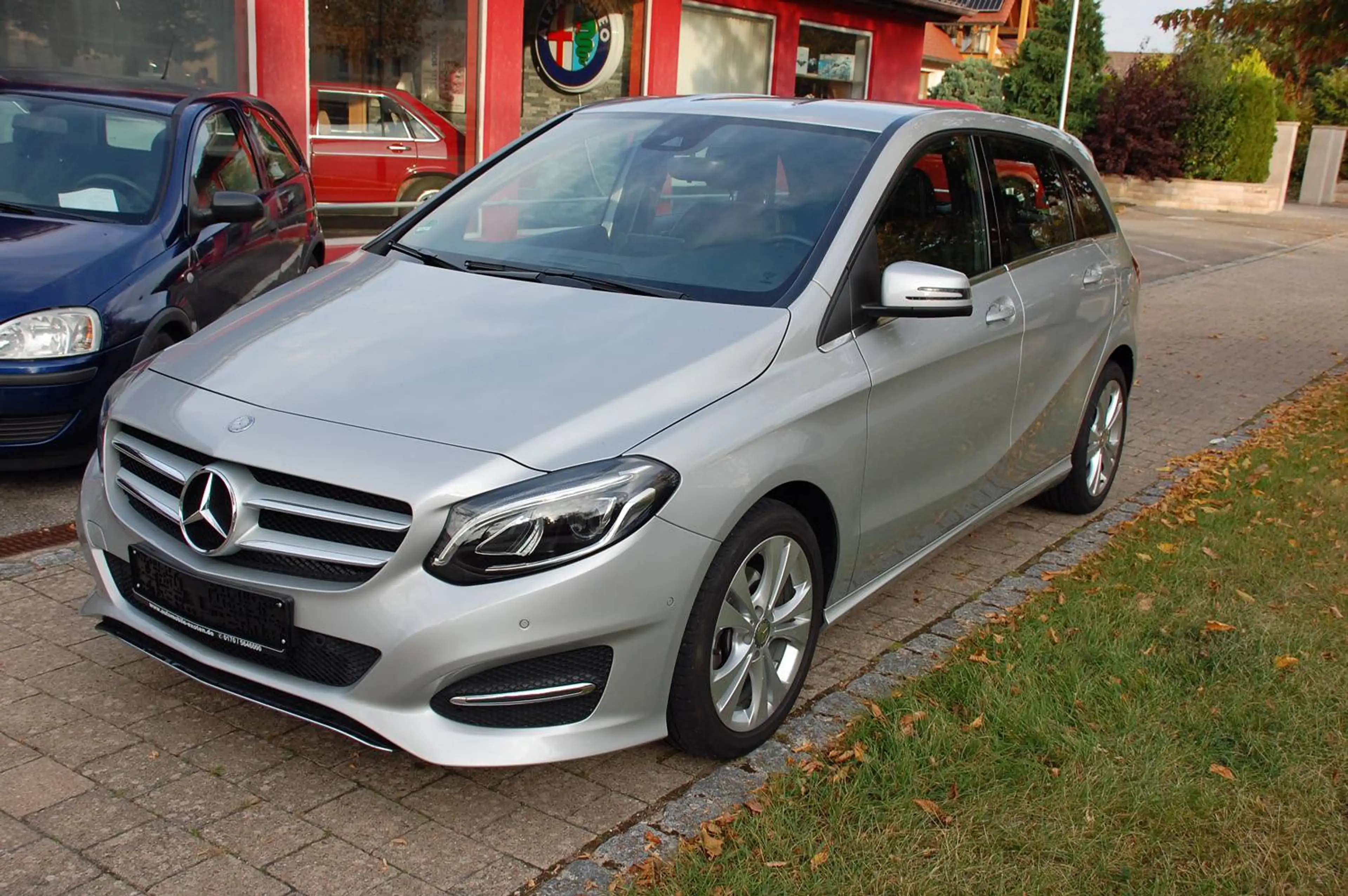 Mercedes-Benz B 180 B 180 (246.242)