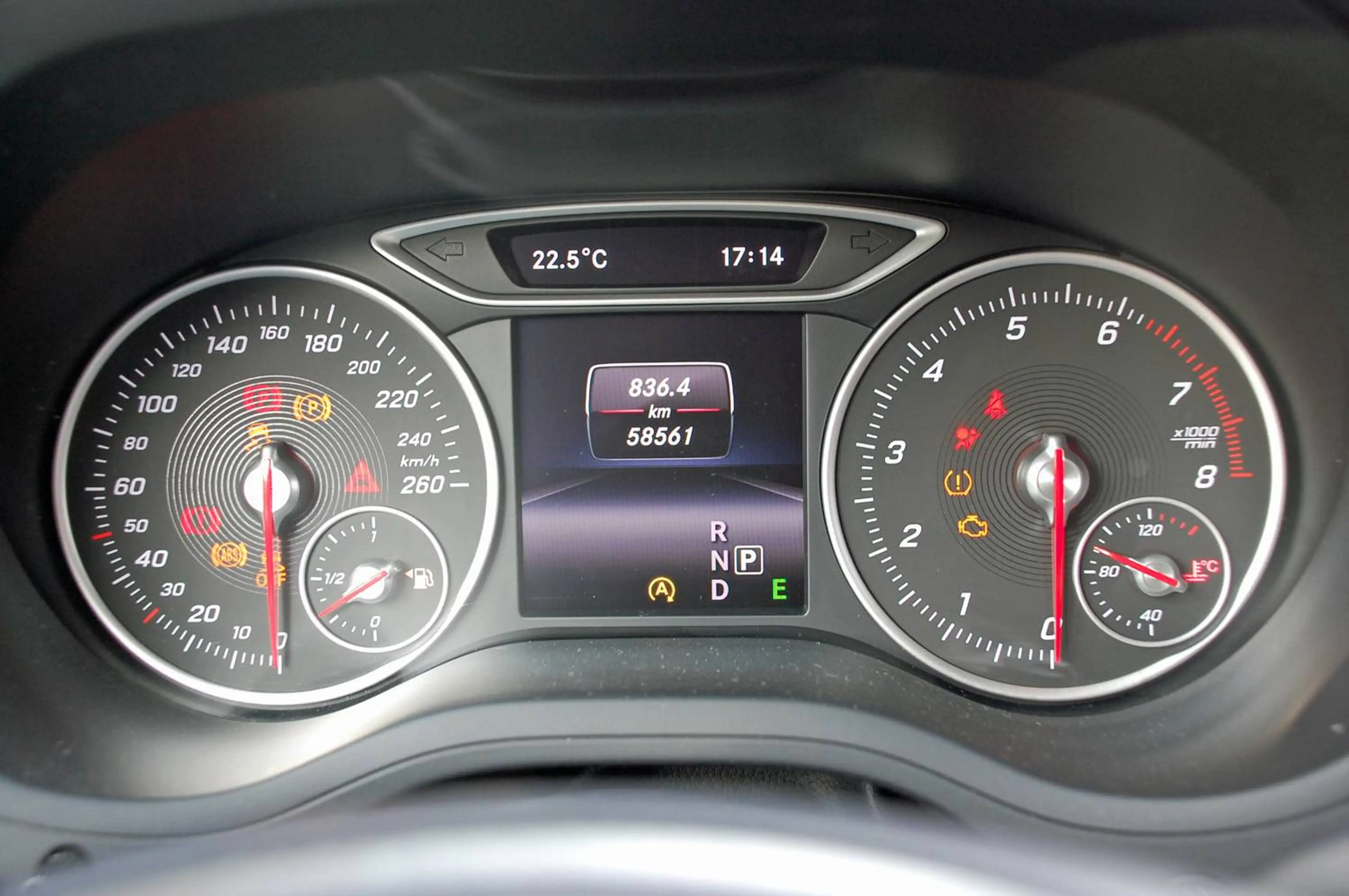 Mercedes-Benz B 180 B 180 (246.242) — photo 12