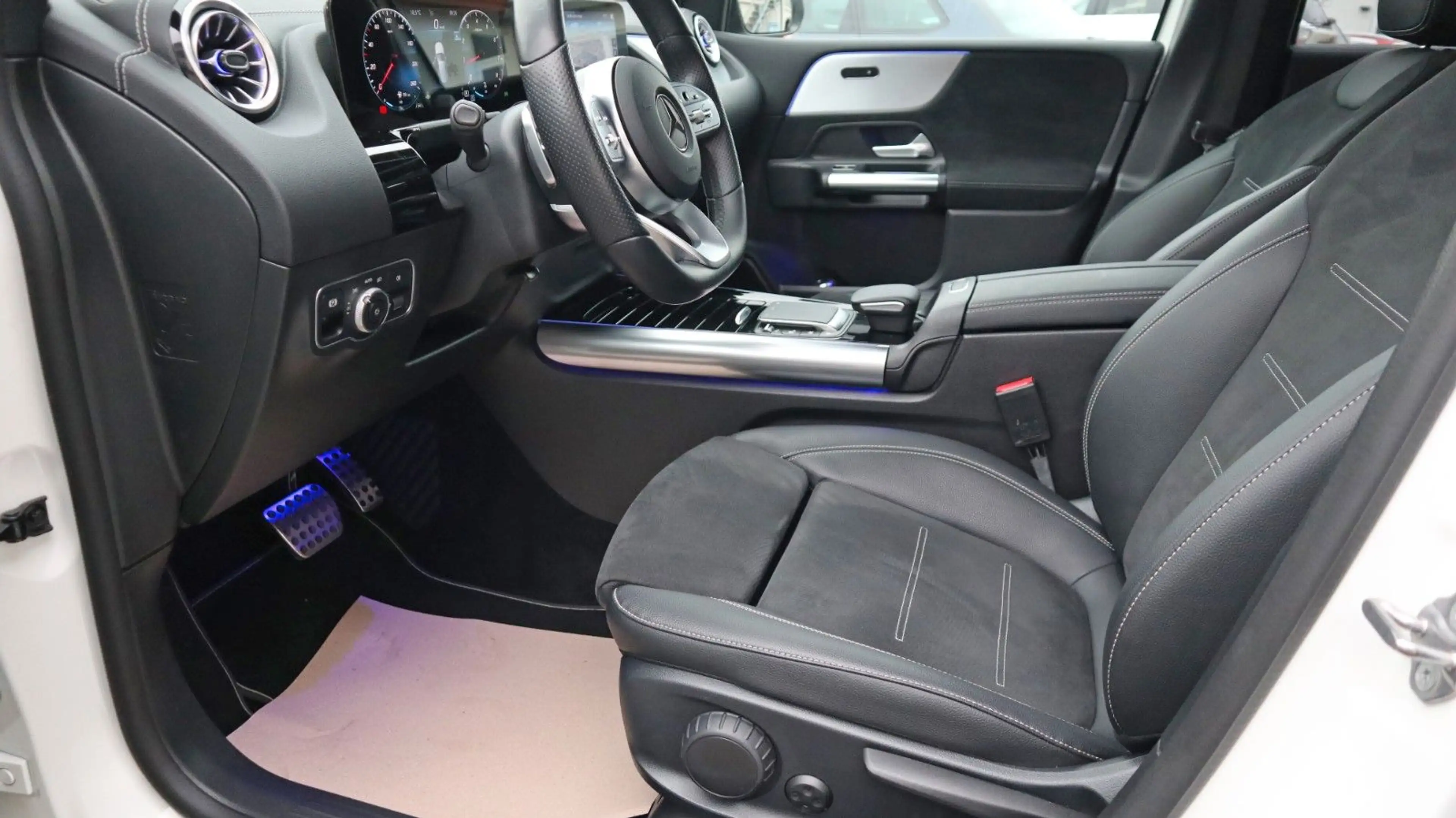Mercedes-Benz B 180 Edition~AMG~MBUX~LED~NIGHT — photo 12