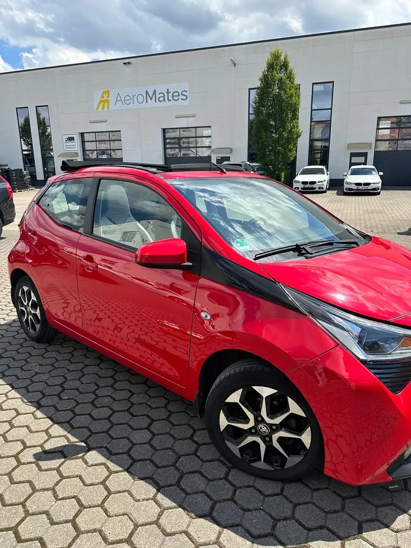 Toyota Aygo x-shift x-play - 2