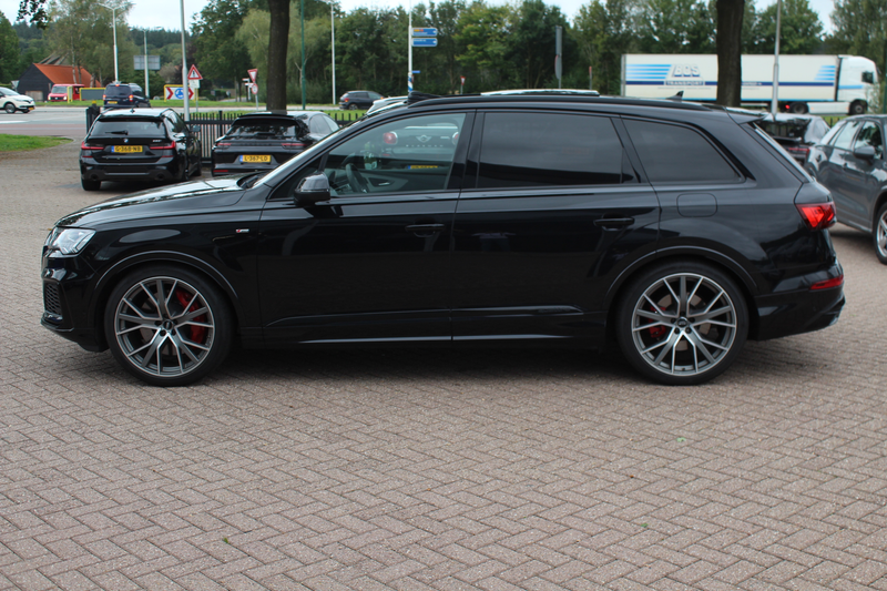 Audi Q7 60 TFSI e quattro Pro Line Plus / Trekhaak / Panor — photo 7