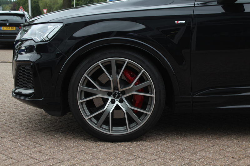 Audi Q7 60 TFSI e quattro Pro Line Plus / Trekhaak / Panor — photo 14