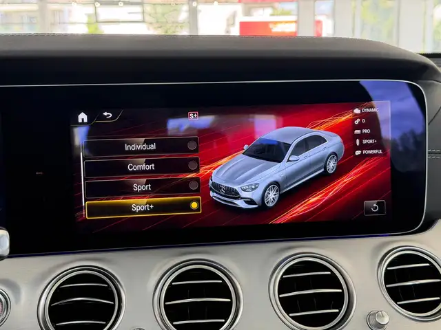 Mercedes-Benz E-Class view 25